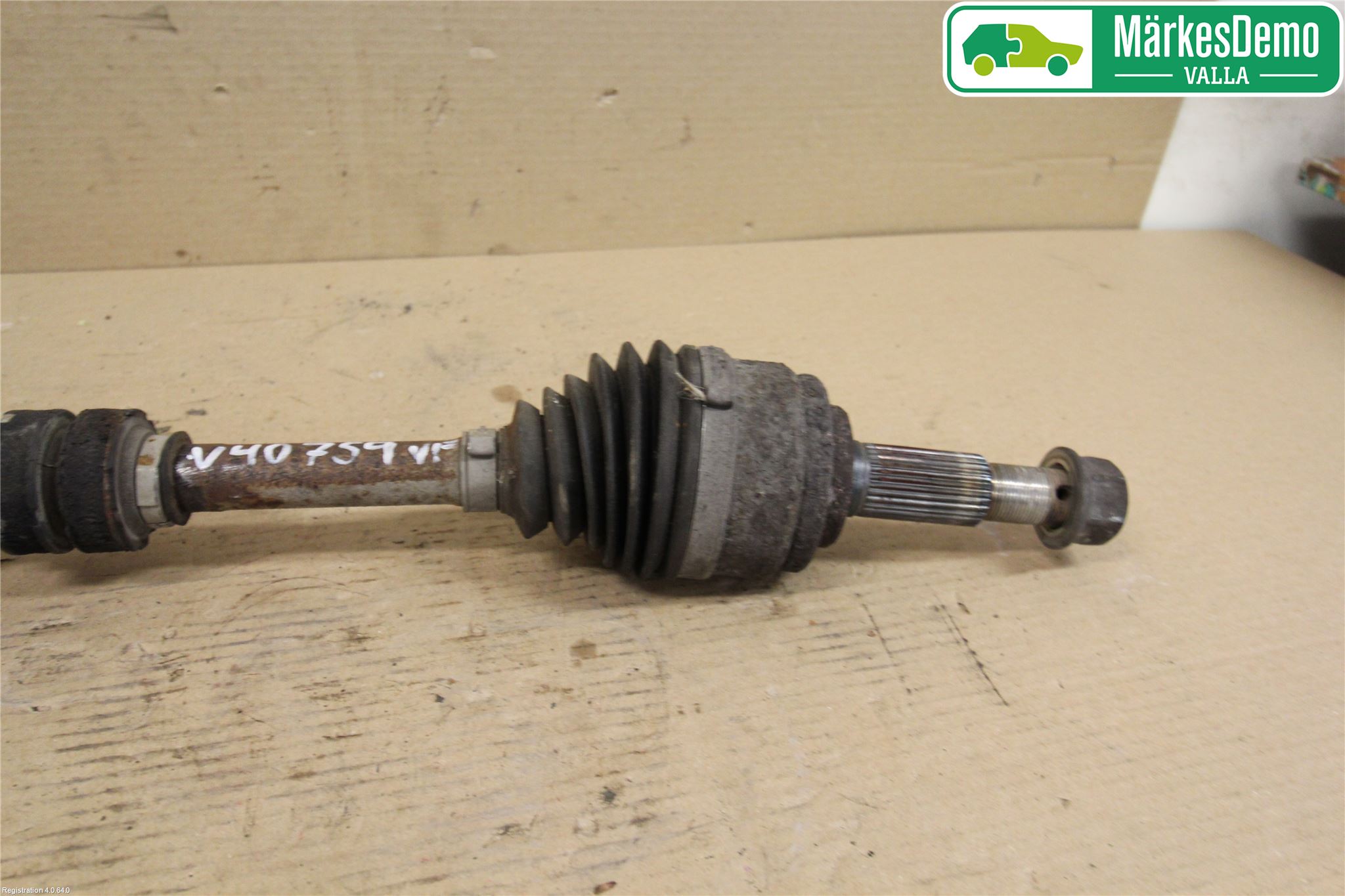 Nissan NV200/NV200 COMBI Drivaxel Fram Vänster