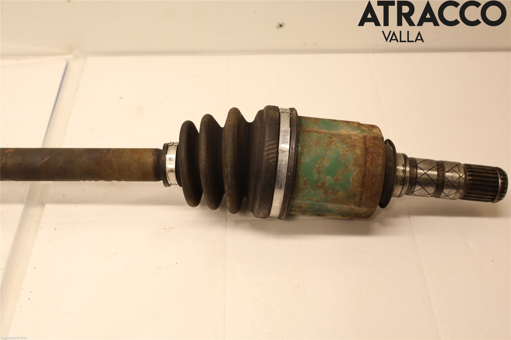 Subaru LEGACY    04-06 Drivaxel Fram Vänster