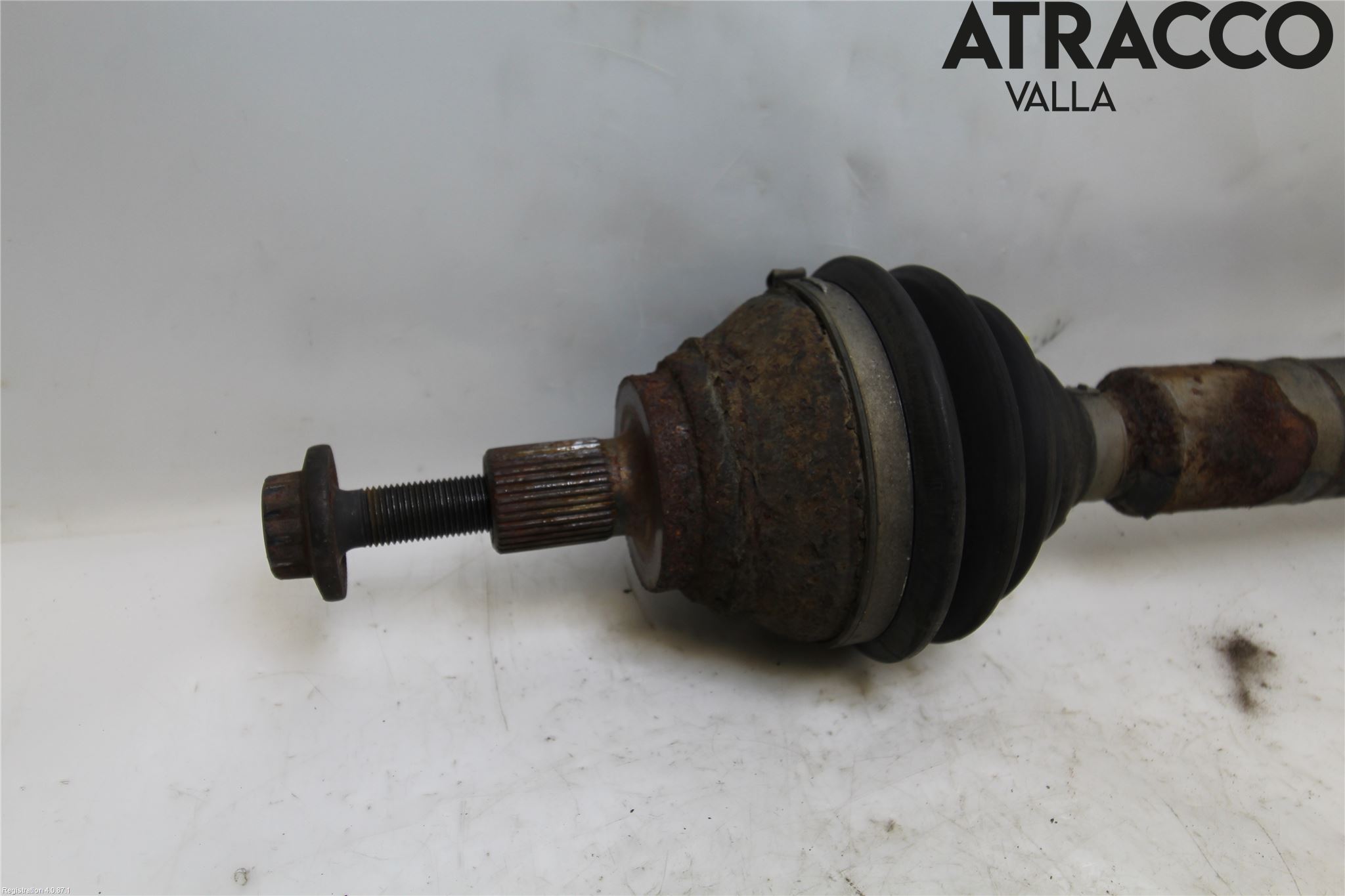 Volkswagen VW PASSAT 05-11 Drivaxel Fram Höger