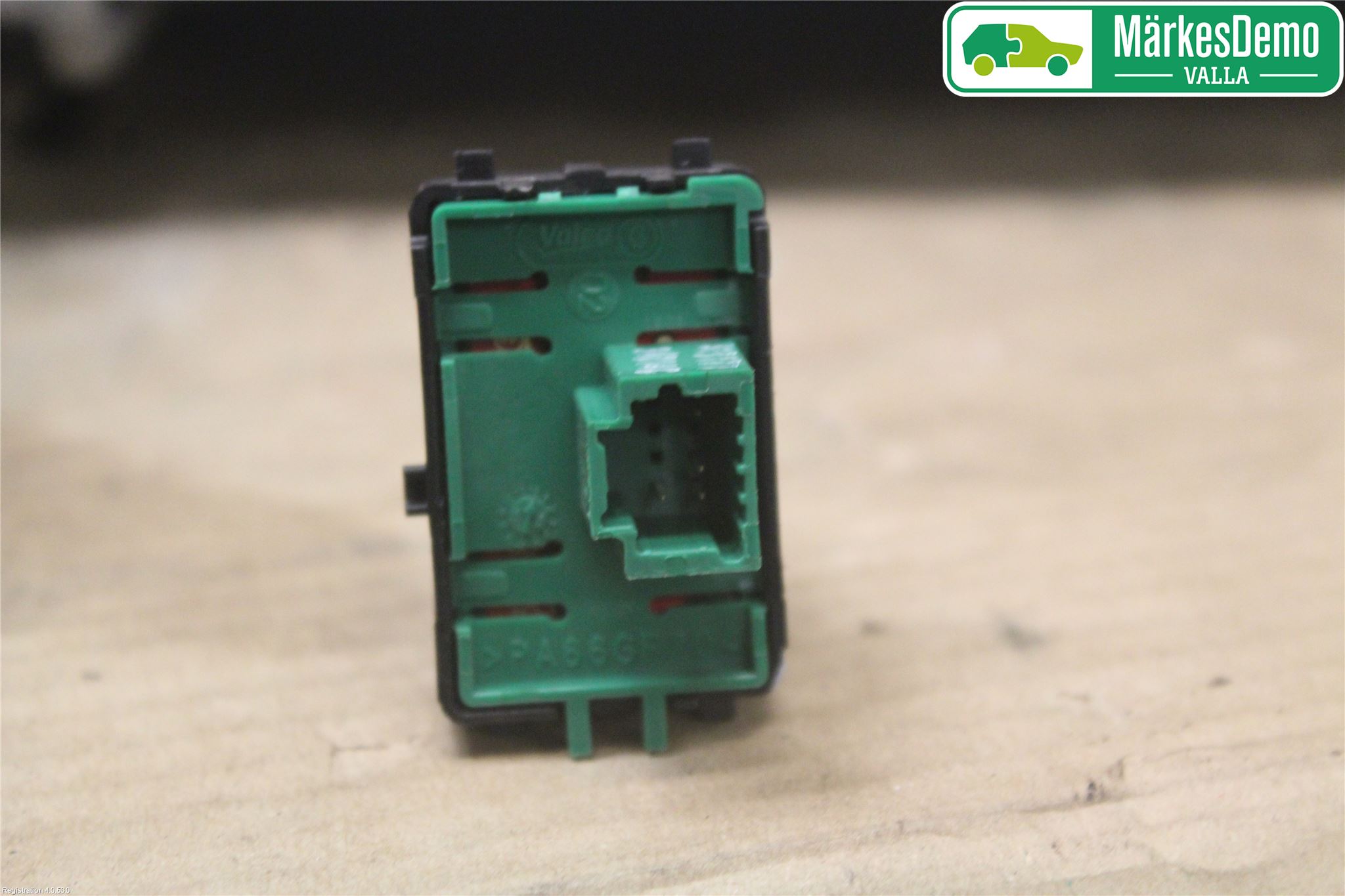 Renault CLIO IV 12-16 Strömställare Övrigt