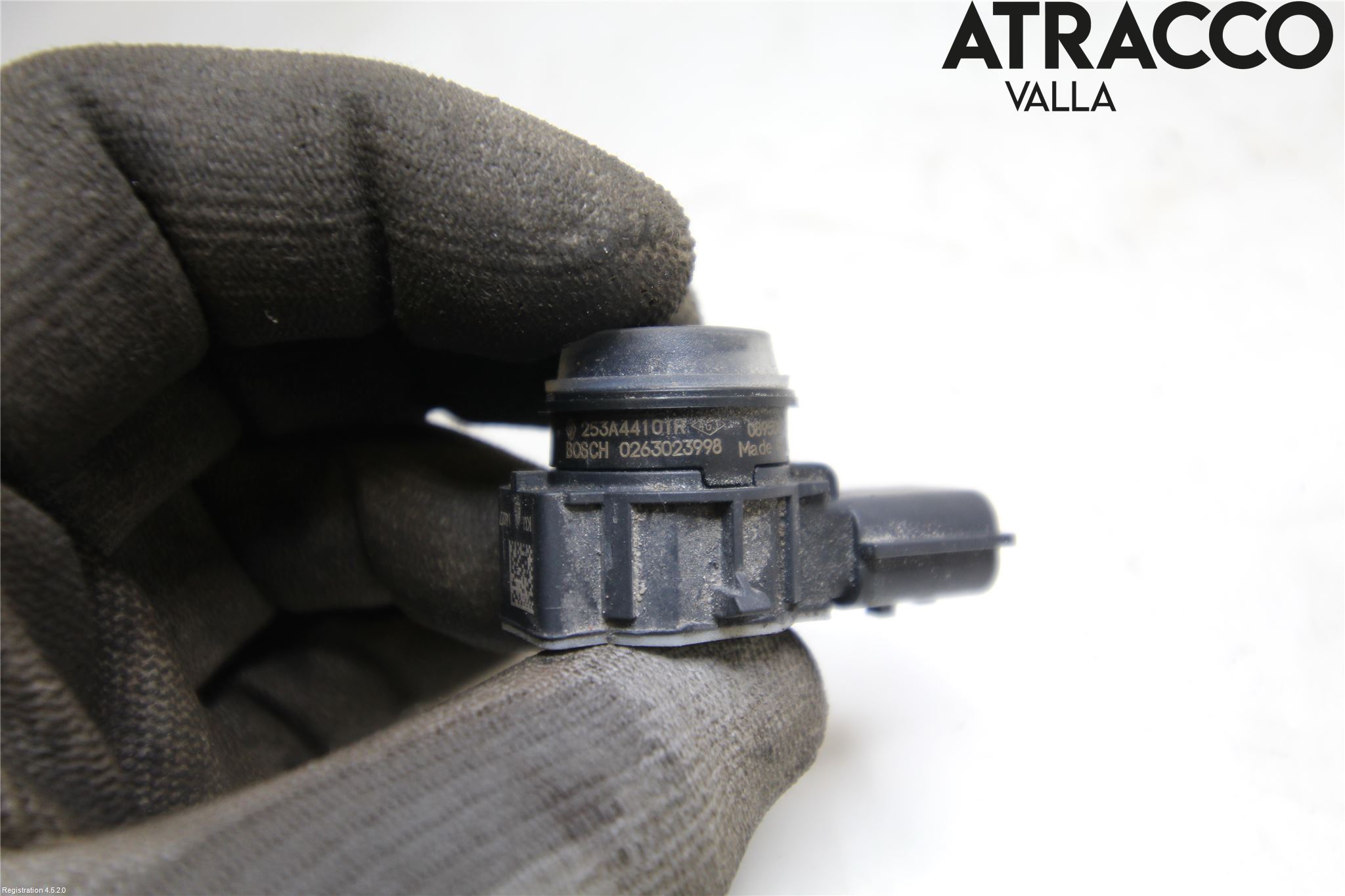 Renault CLIO IV 16-19 Parkeringshjälp Frontsensor