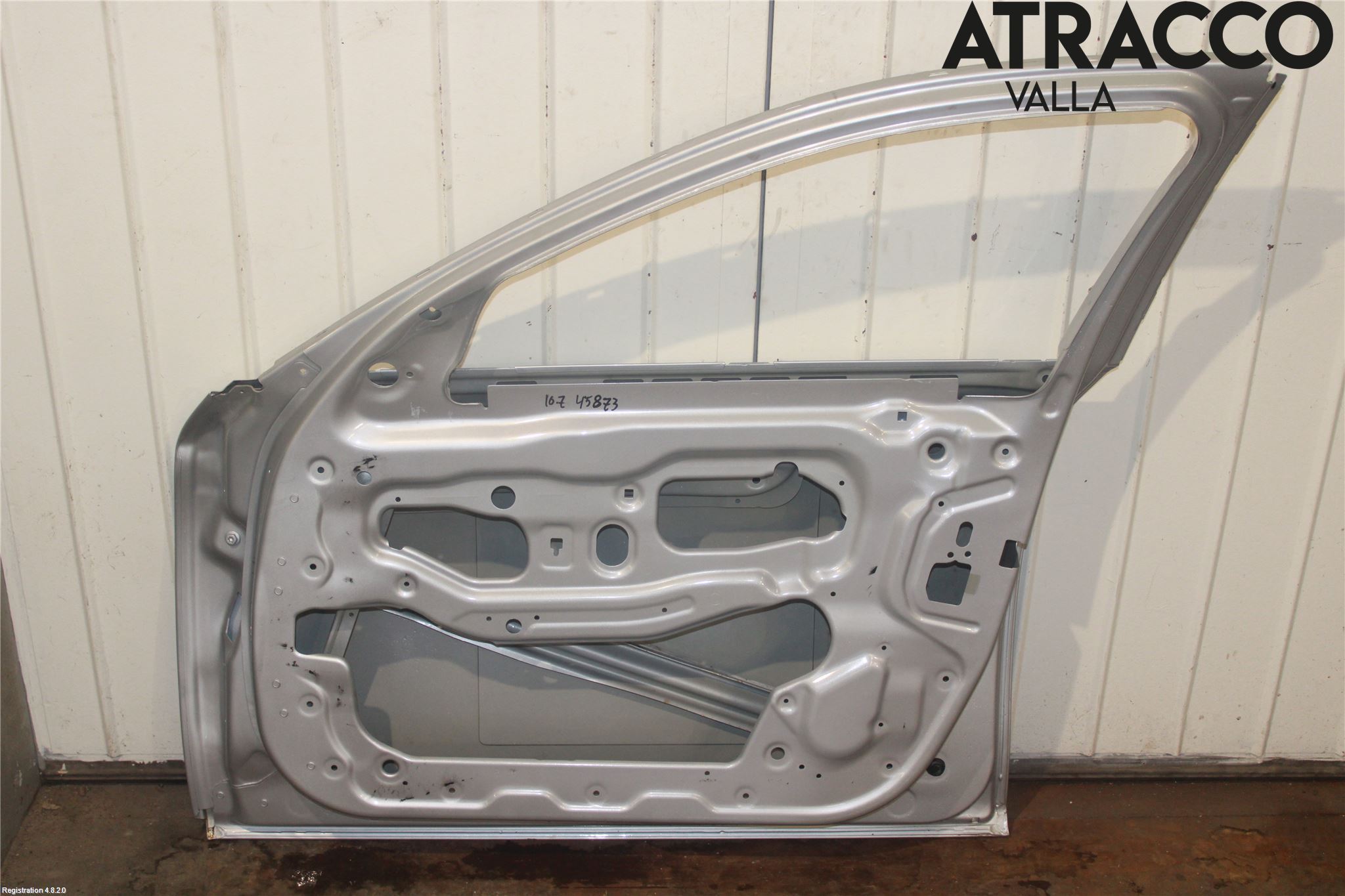 BMW 5 F10/F11/F18 09-17 Dörr Fram Höger