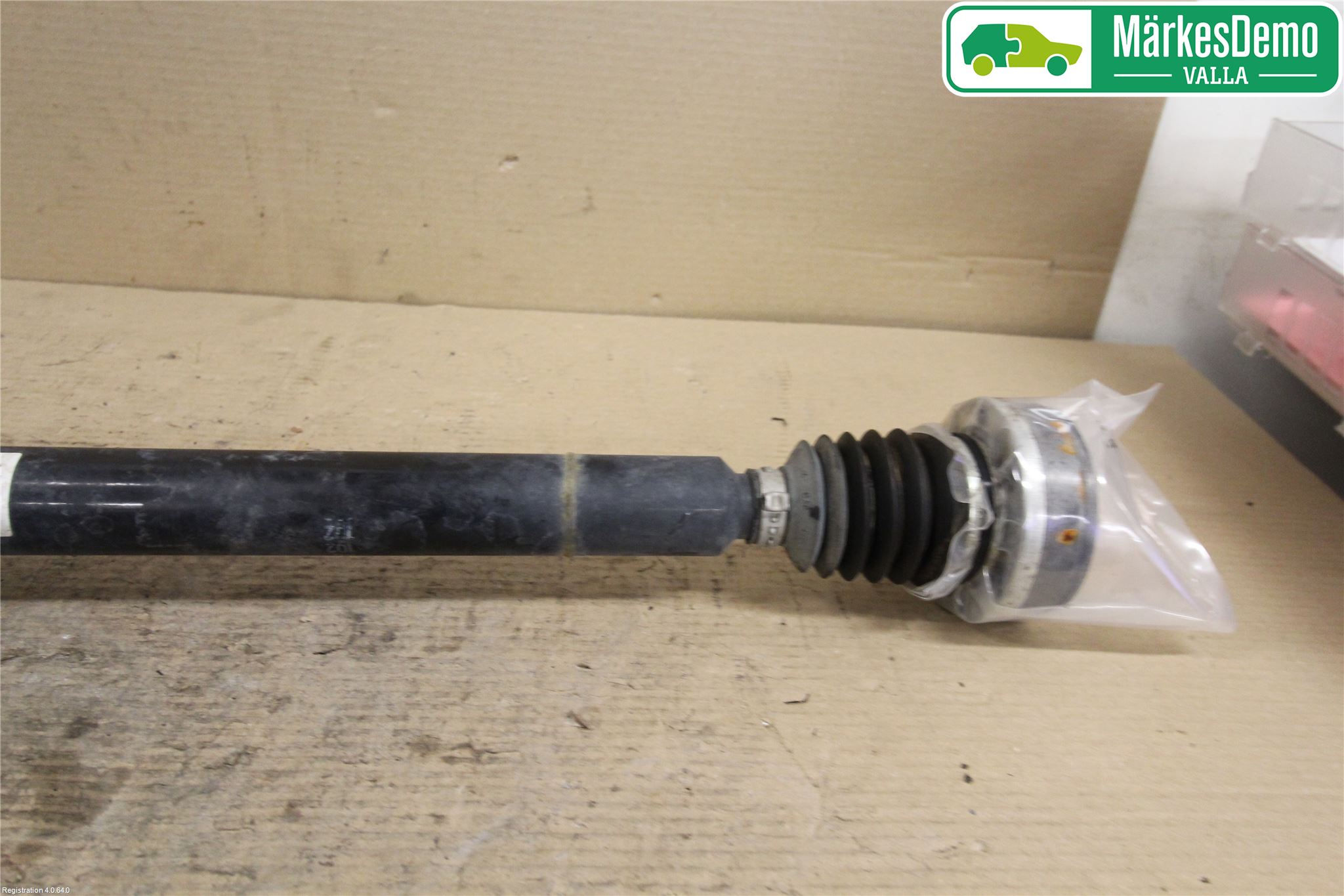 Skoda PRAKTIK Drivaxel Fram Höger