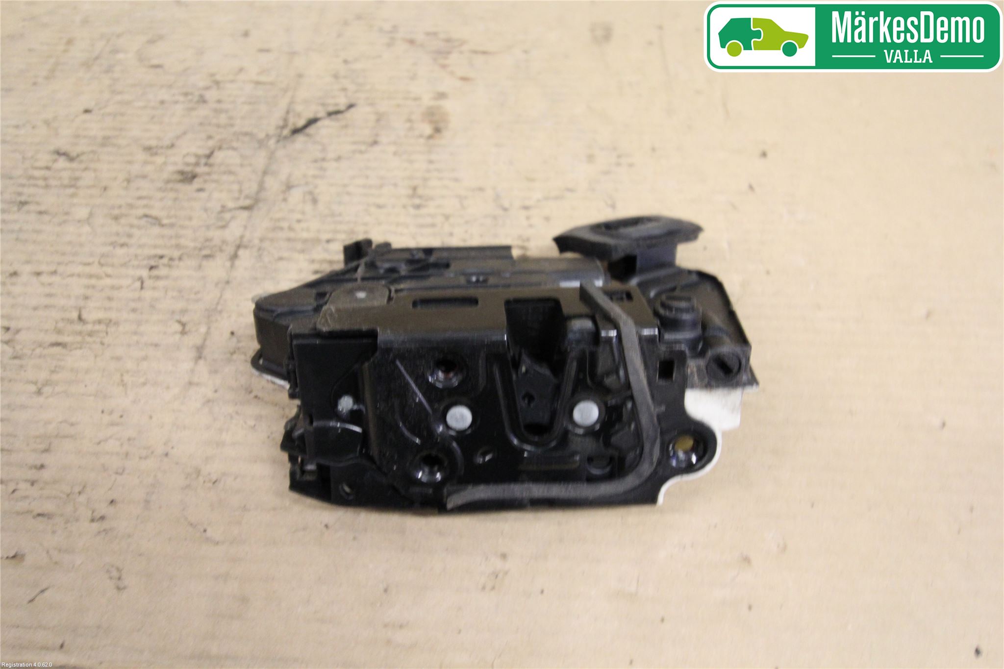 Volkswagen VW POLO 10-17 Låskista-Dörrlås