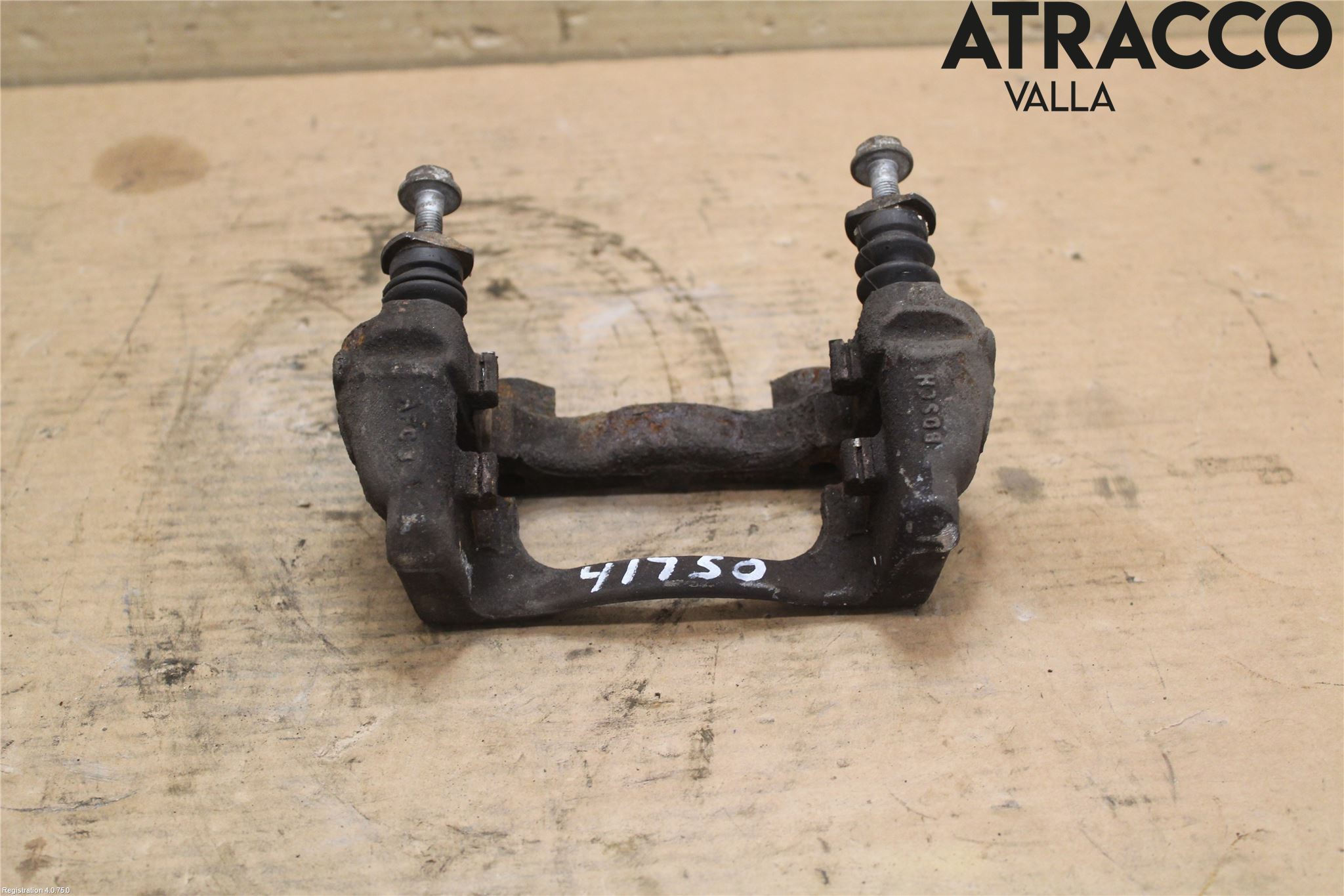 Toyota AURIS 13-19 Bromsokshållare