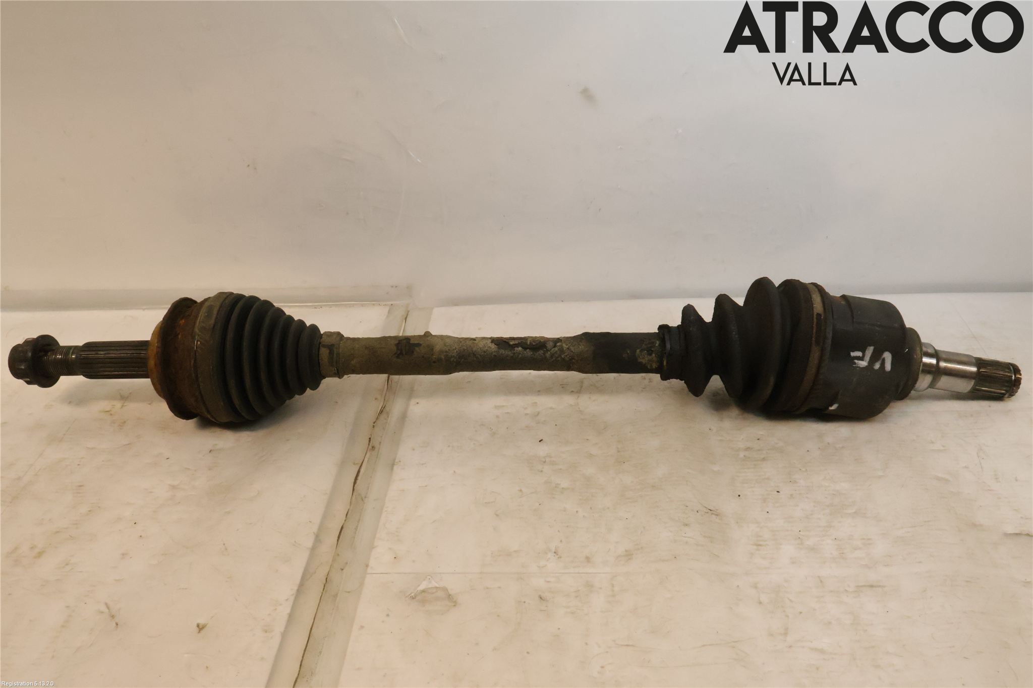 Toyota URBAN CRUISER Drivaxel Fram Vänster