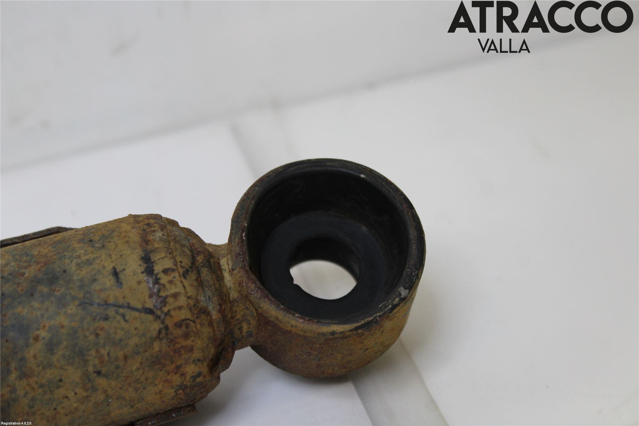 Toyota HILUX 16- Stötdämpare Bak