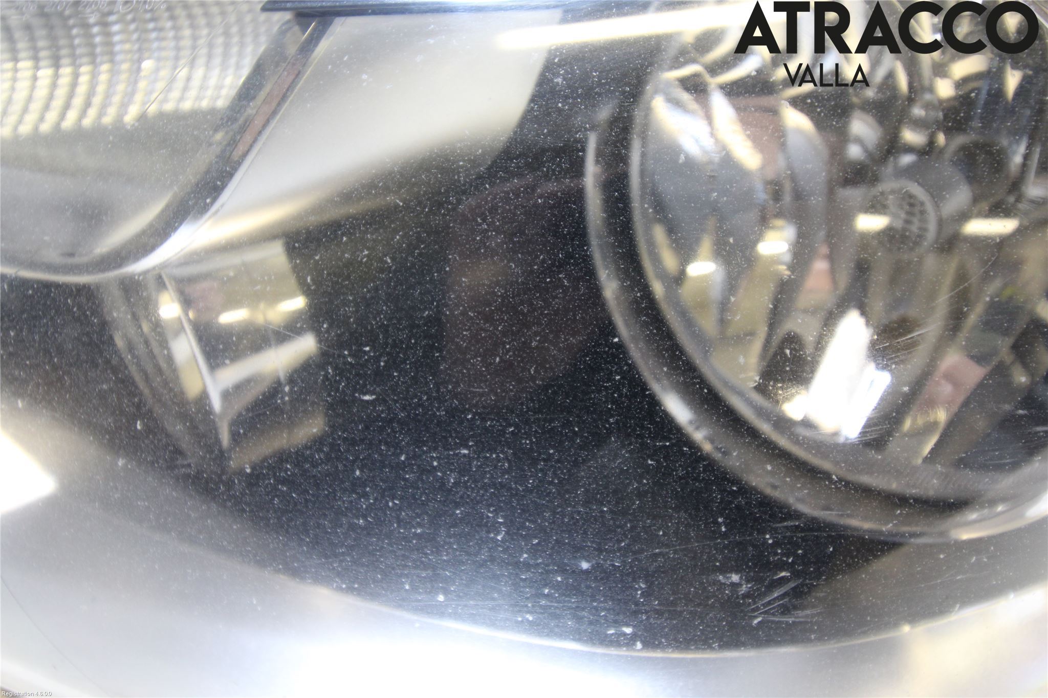 Volkswagen VW TRANSP/CARAVELLE (T5) 04-15 Strålkastare Vänster