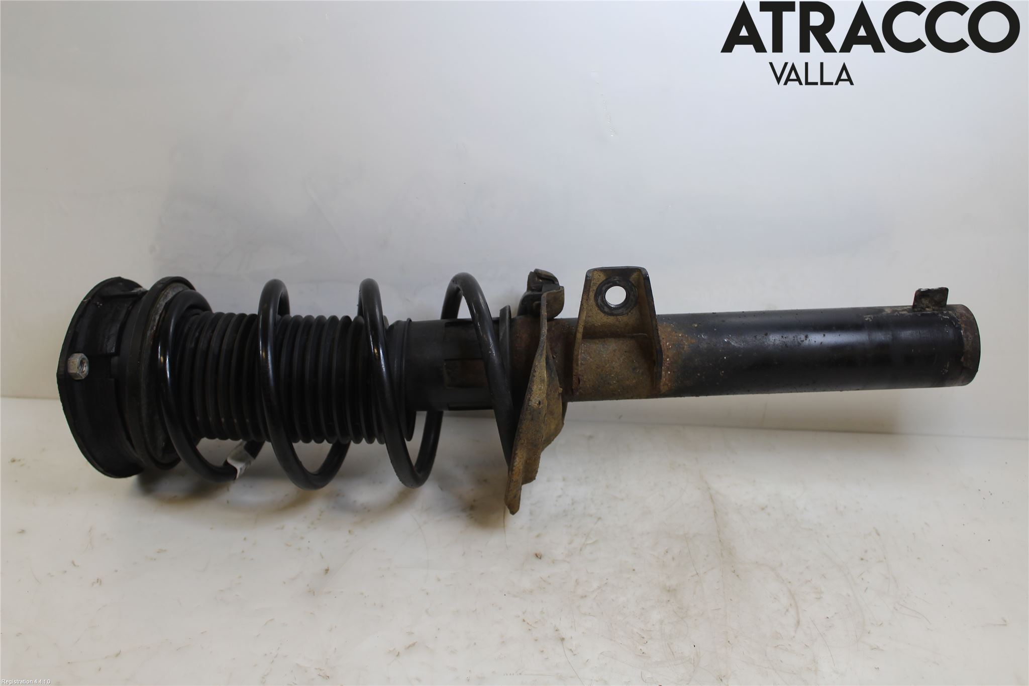 Volkswagen VW PASSAT 15-19 Fjäderben Fram Höger