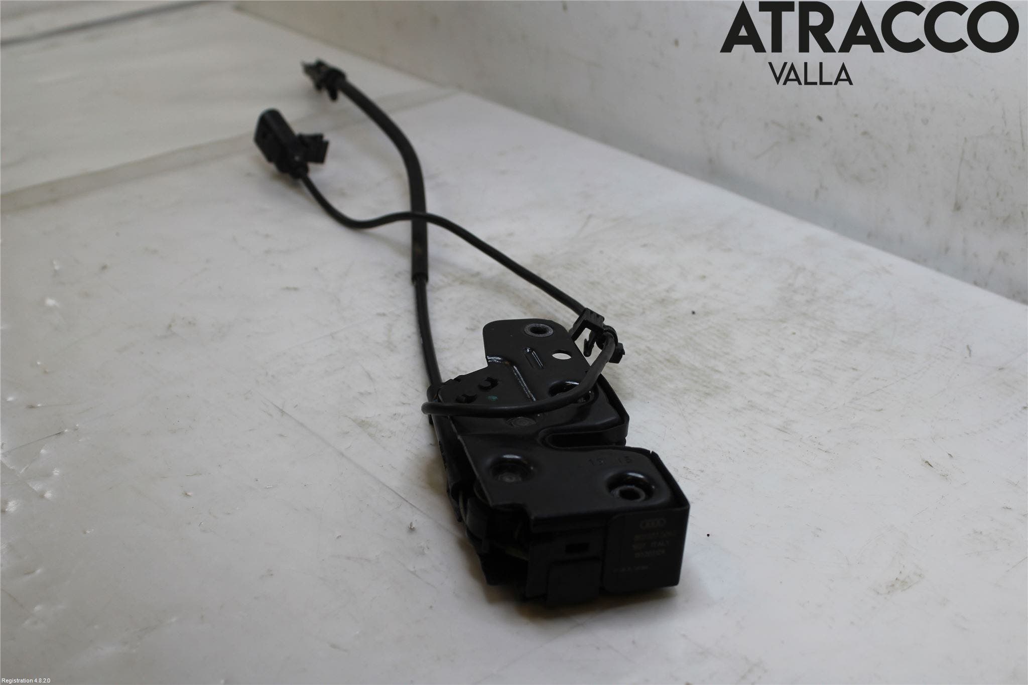 Audi A4 12-15 Huvlås