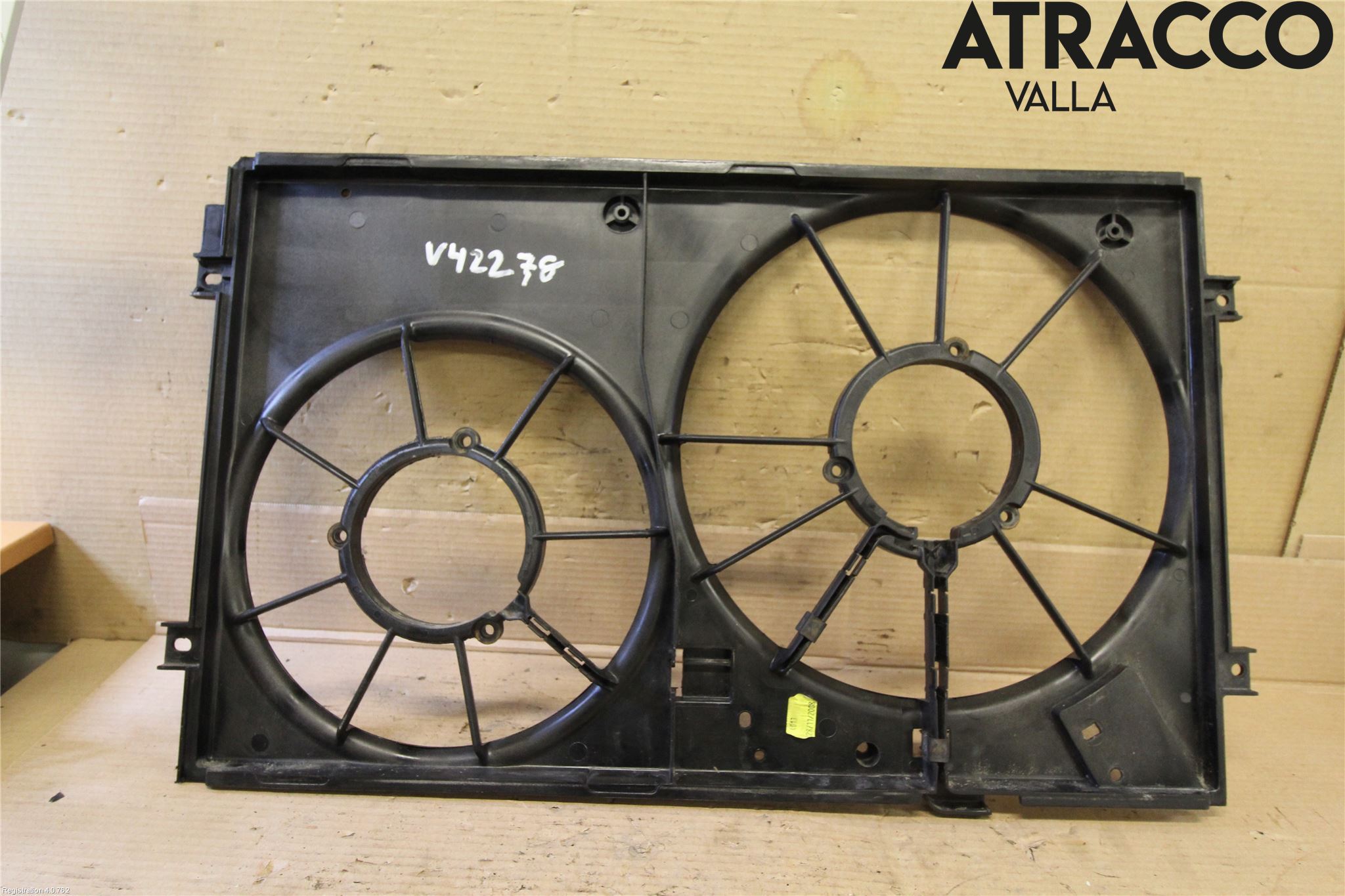 Volkswagen VW GOLF VI 09-13 Kylfläktkåpa