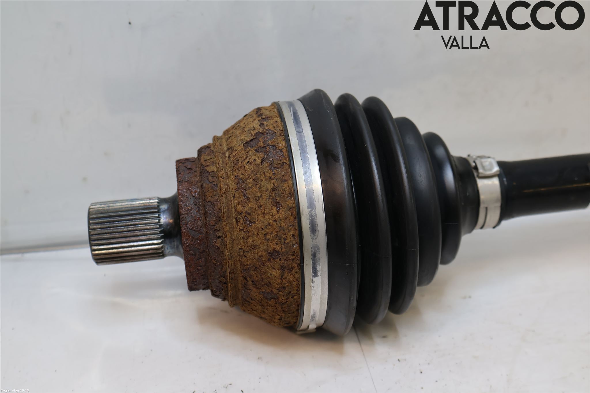 Volkswagen VW CADDY 16-20 Drivaxel Fram Vänster