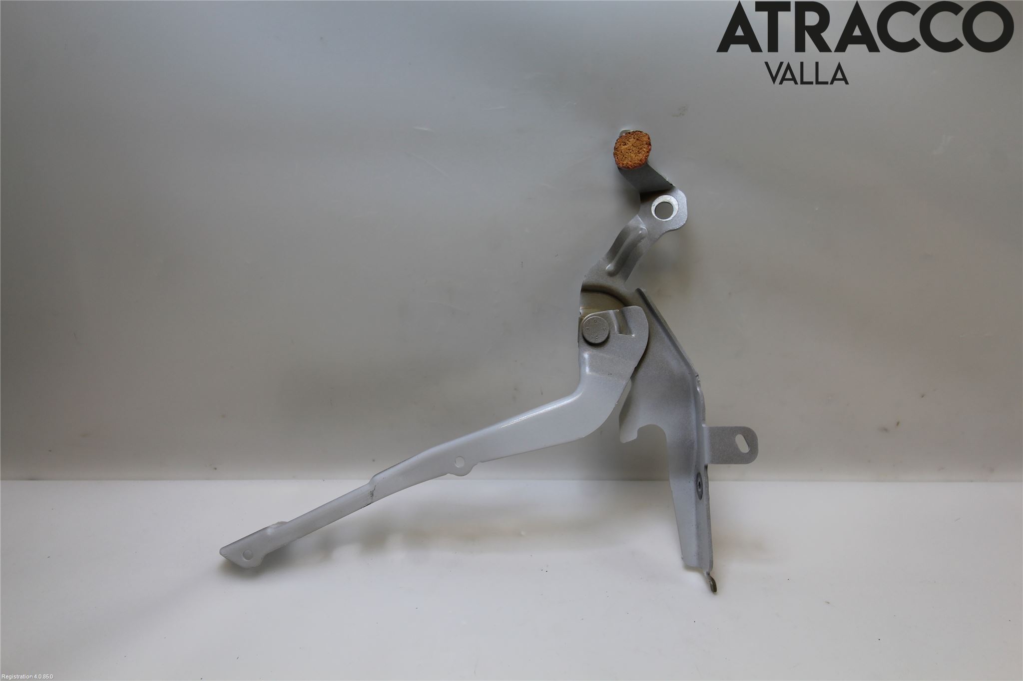 Peugeot 2008/E-2008 20- Huvgångjärn