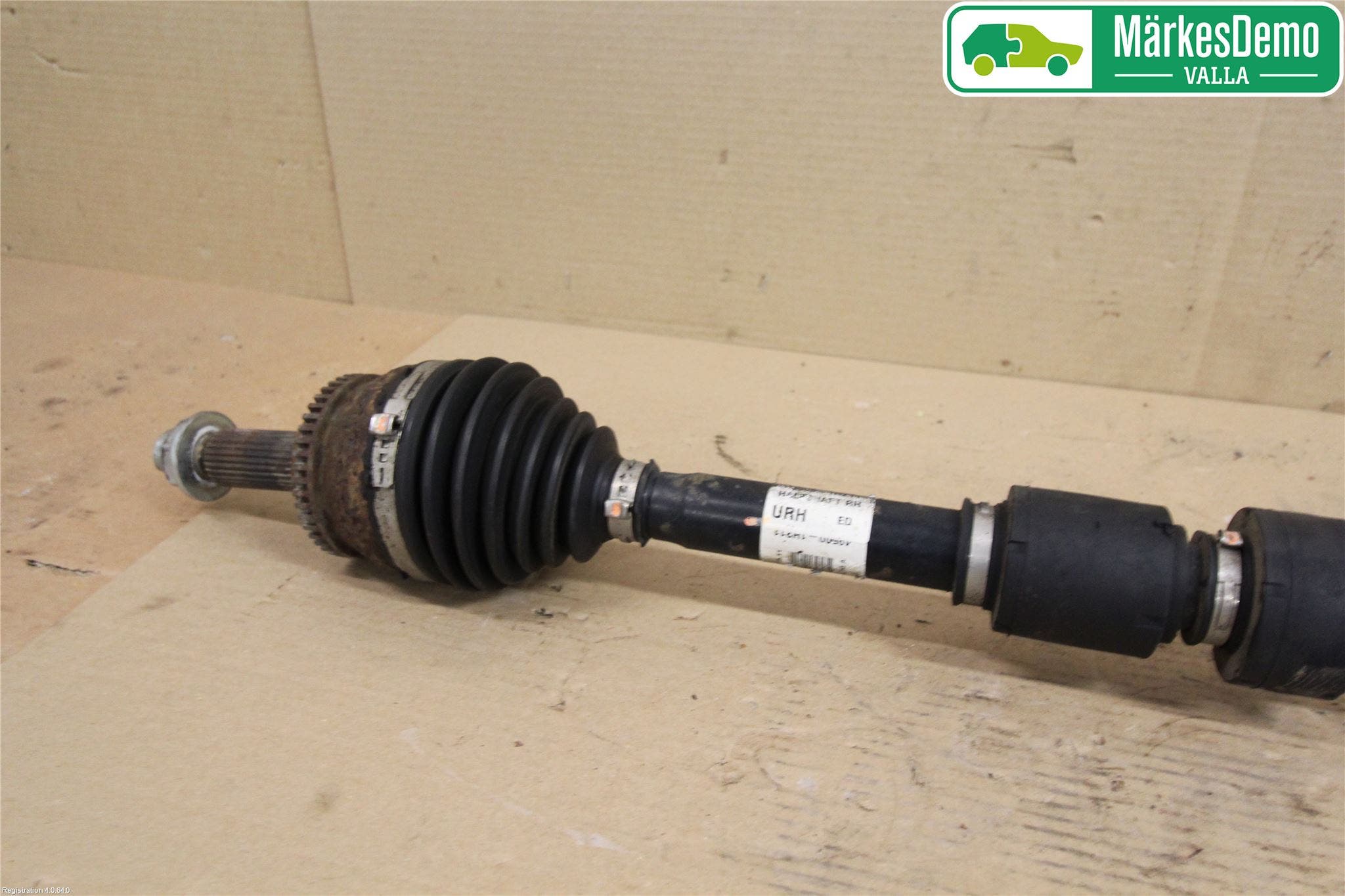 Kia CEED 06-12 Drivaxel Fram Höger
