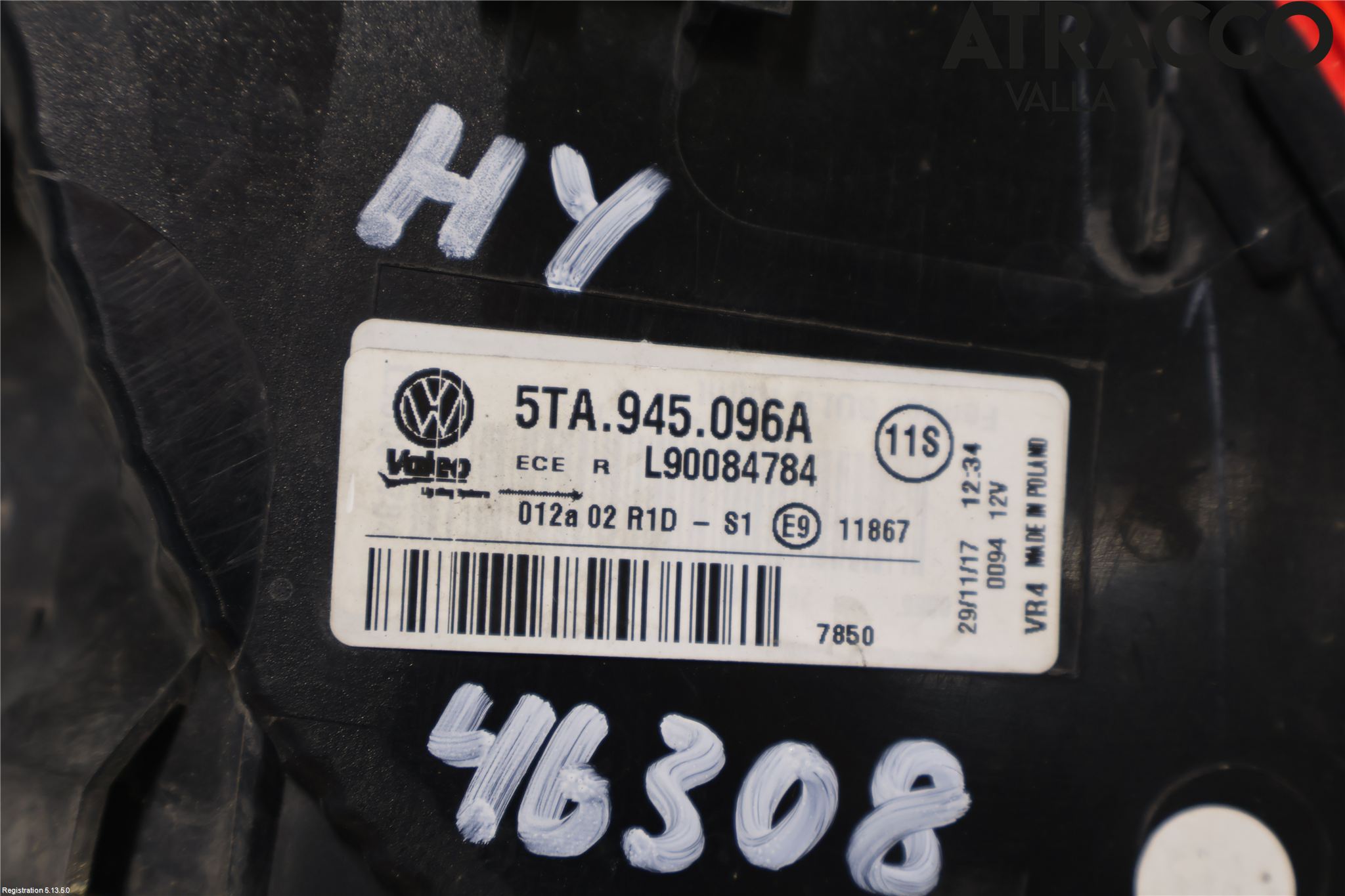 Volkswagen VW TOURAN 16- Bakljus Höger