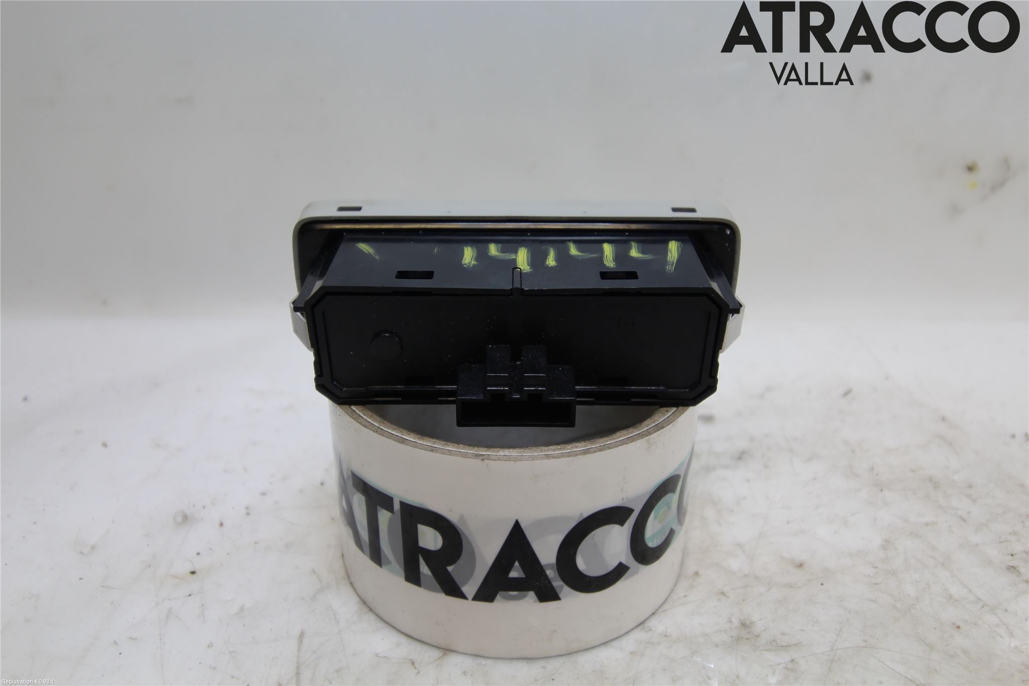 Volvo V90 17->> Strömställare Baklucka