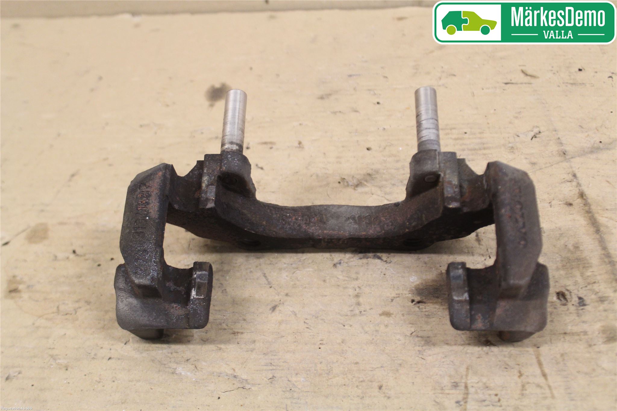 Volvo V40 12-19 Bromsokshållare