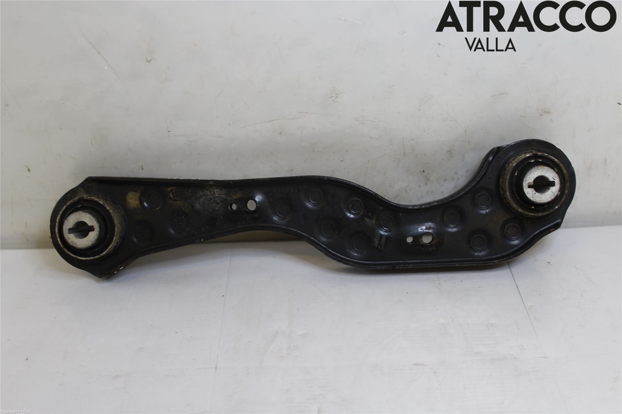 Jaguar F-PACE Bärarm Bak Övre Höger