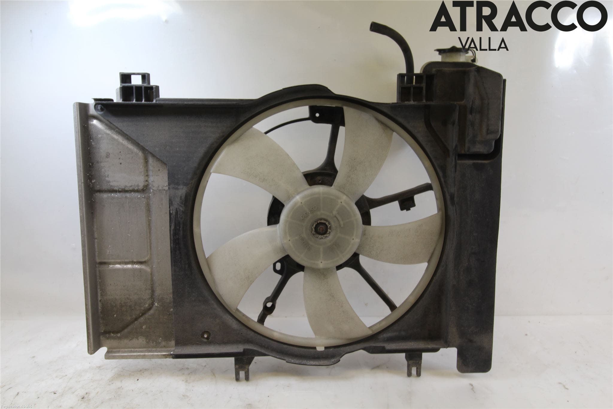 Toyota YARIS XP130 15-20 Kylfläkt El