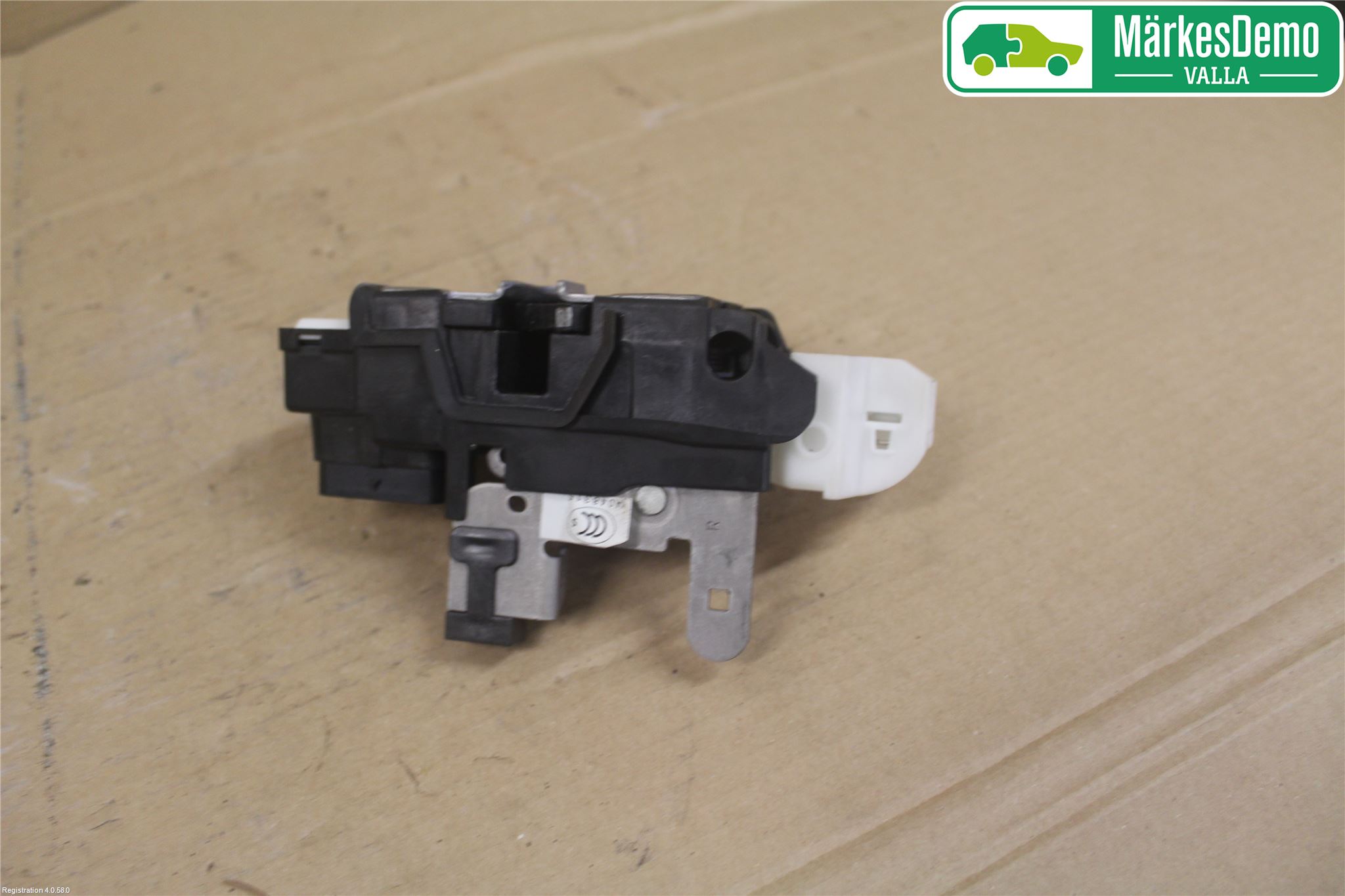 Volvo V40 12-19 Låskista-Dörrlås