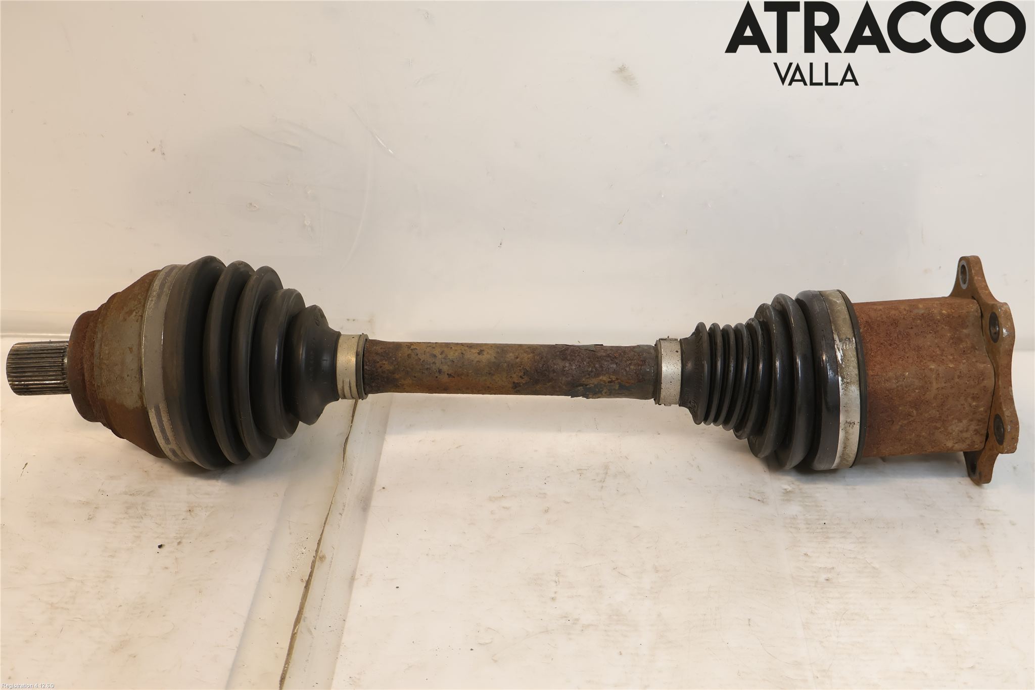 Volkswagen VW PASSAT 15-19 Drivaxel Fram Vänster