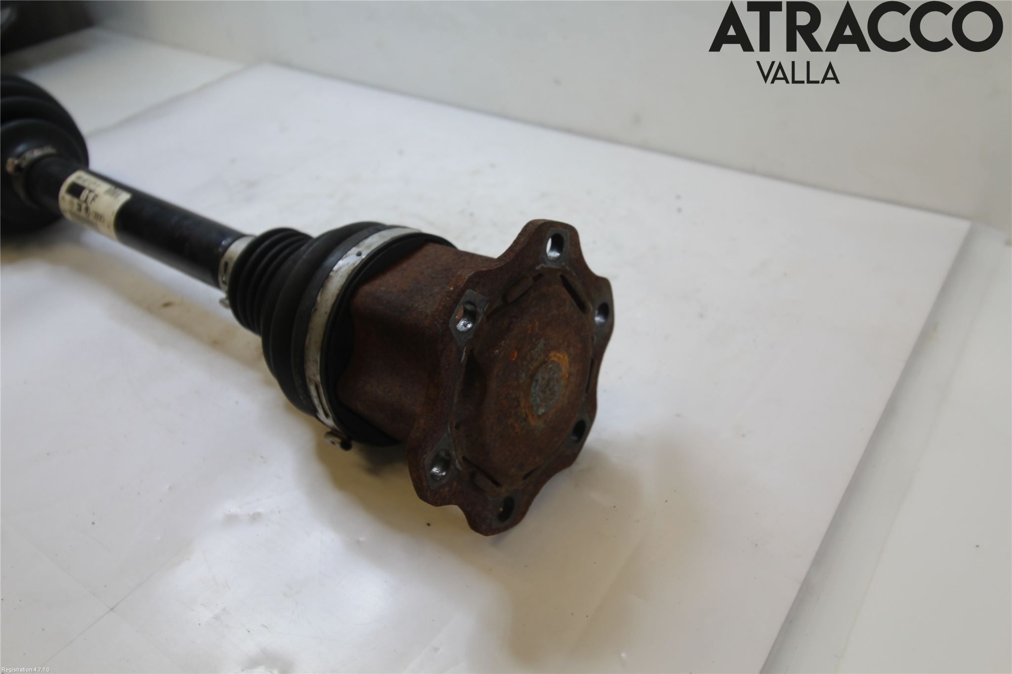 Audi Q5 09-16 Drivaxel Fram Höger