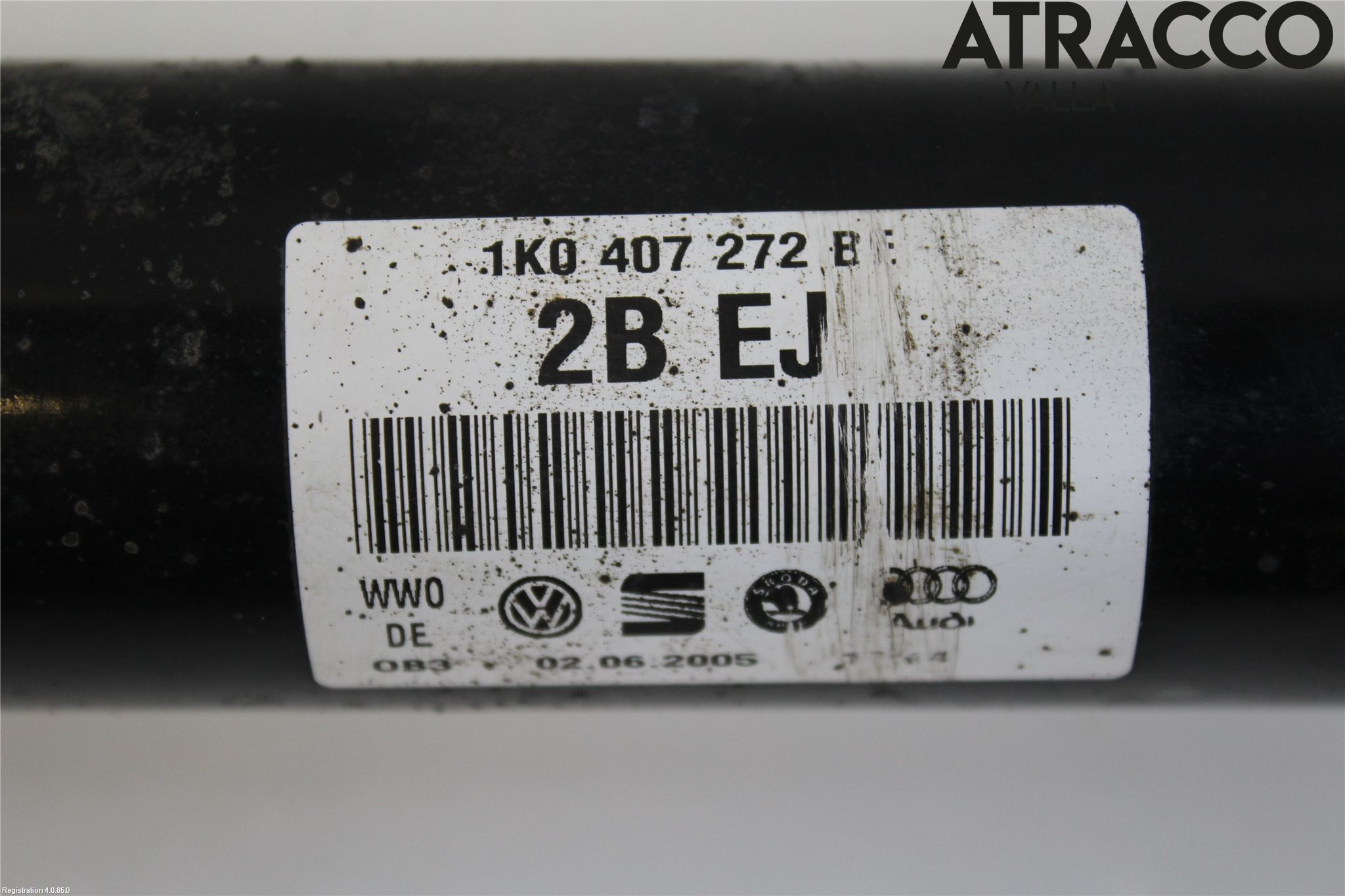 Volkswagen VW GOLF V 04-09 Drivaxel Fram Höger
