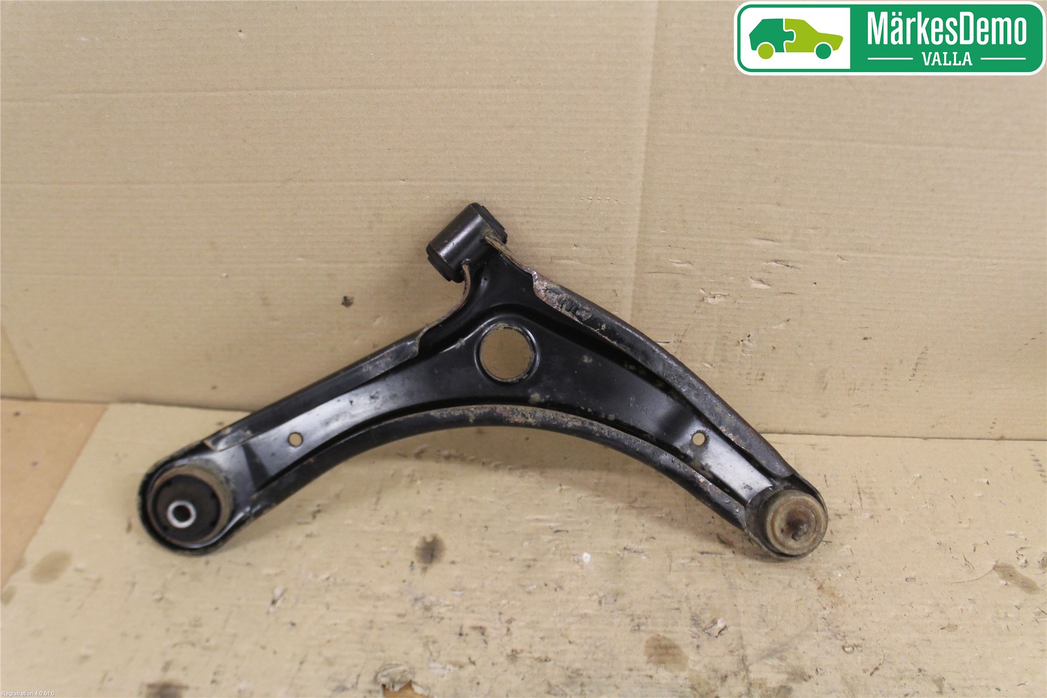 Jeep PATRIOT Bärarm Fram Undre Vä