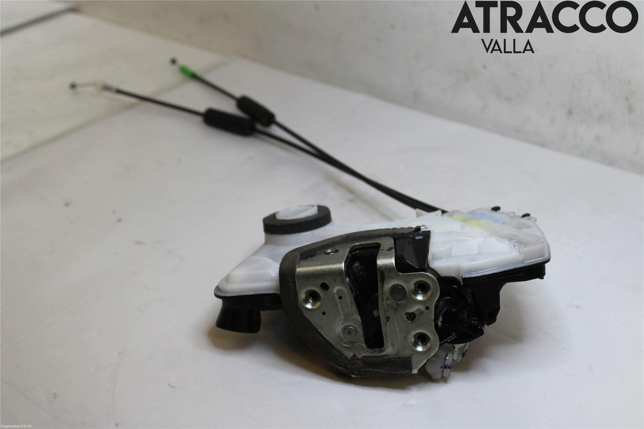 Toyota HILUX 16- Låskista-Dörrlås