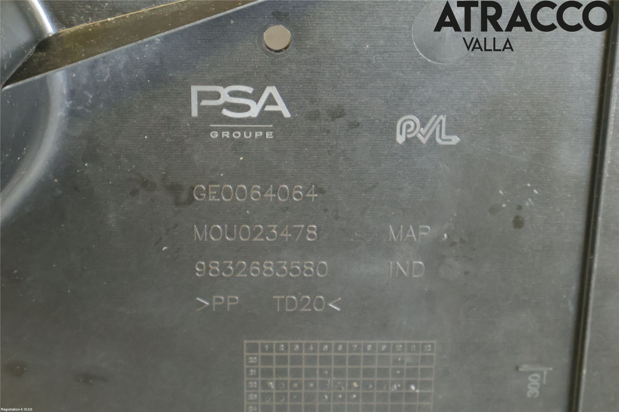 Peugeot 408 22- Hasplåt Plåt-Plast