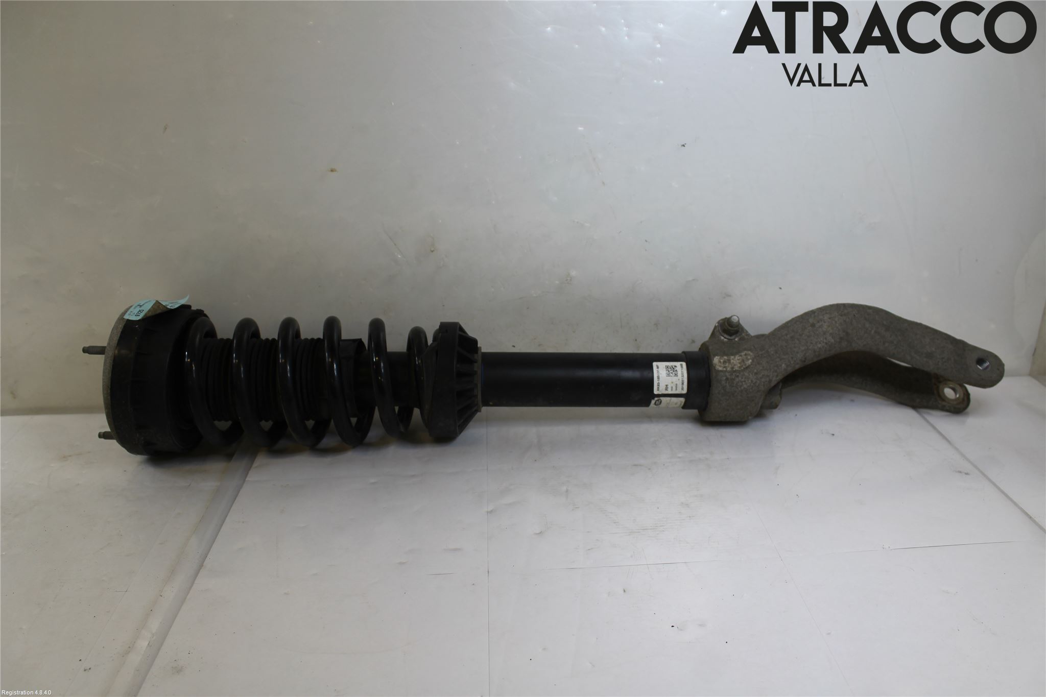 Jaguar F-PACE Fjäderben Fram Höger