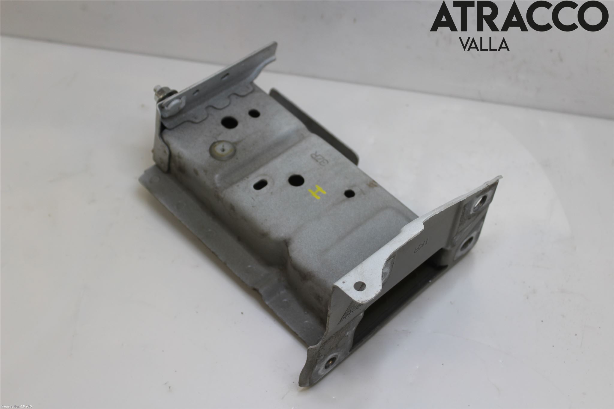 Nissan PULSAR Stötfångarbärjärn Fram