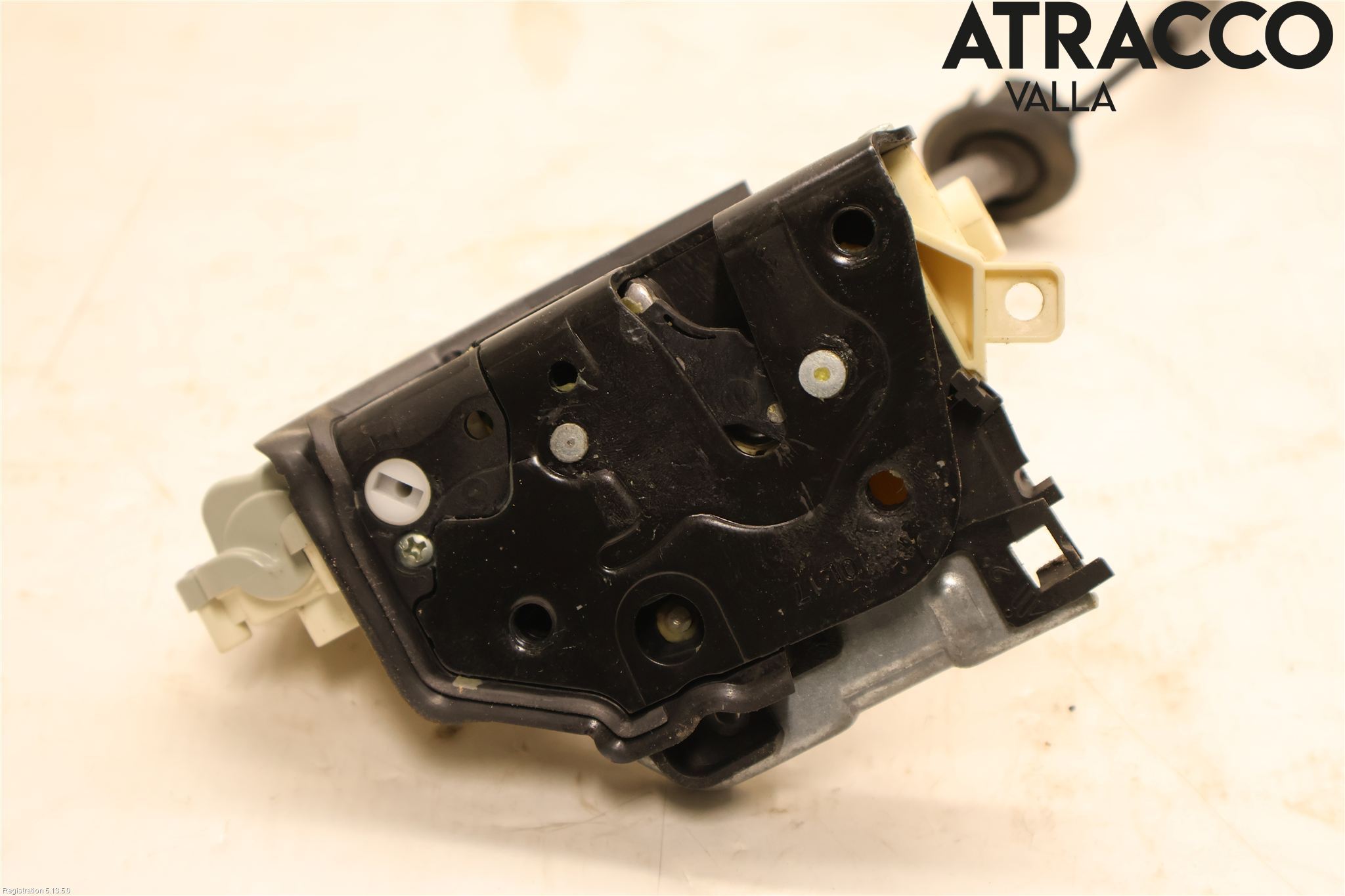 Audi A4/S4 B9 16-19 Låskista-Dörrlås