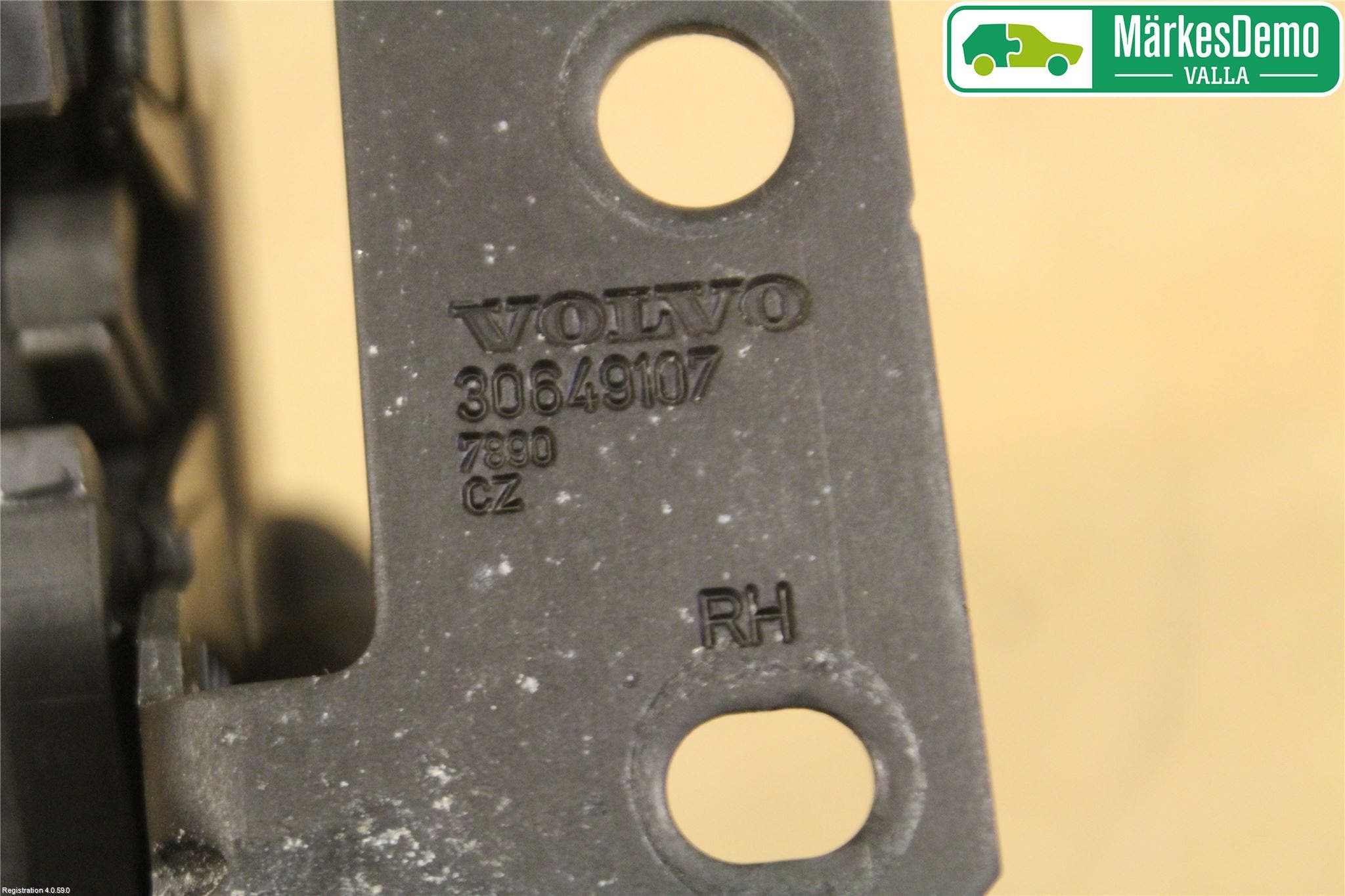 Volvo XC90 03-06 Låskista Baklucka