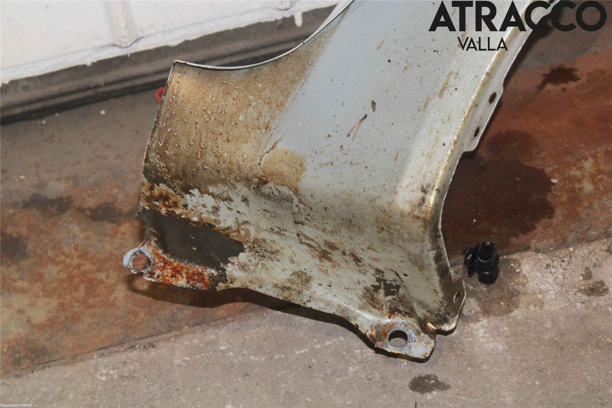 Mitsubishi COLT   04-08 Skärm Fram Vänster