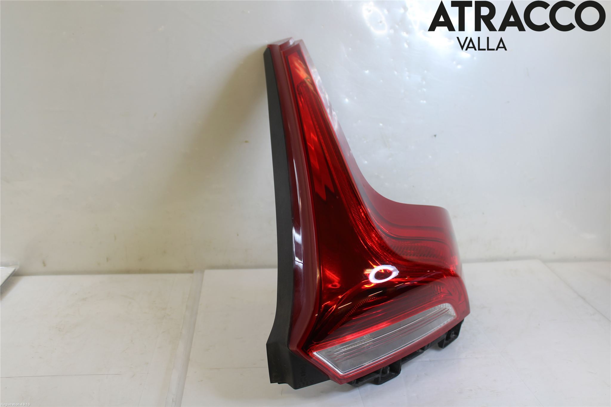 Volvo V40 12-19 Bakljus Höger