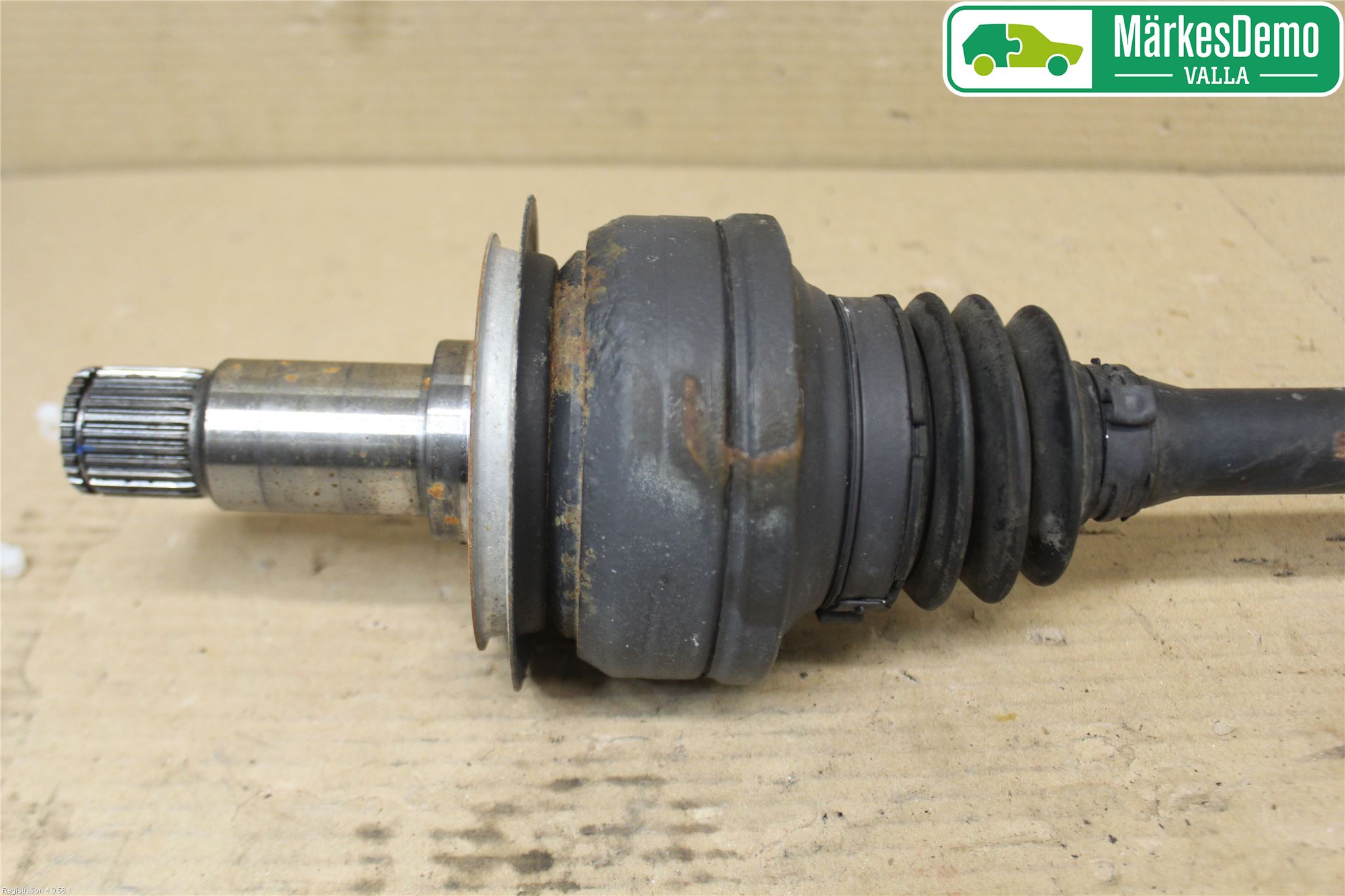 Mercedes-Benz MB C-KLASS (W204) 07-15 Drivaxel Bak Höger