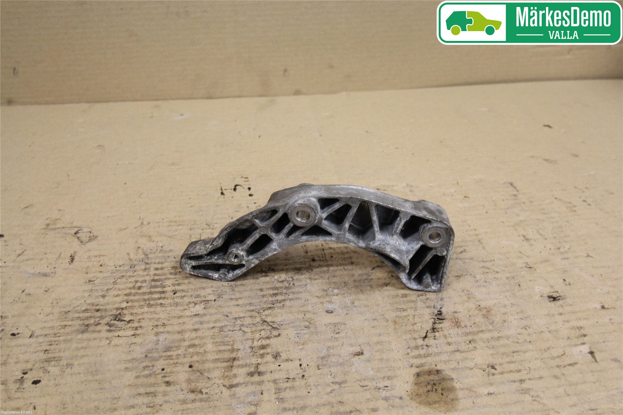 Volvo XC70 14-16 Ac Kompressor-Fäste