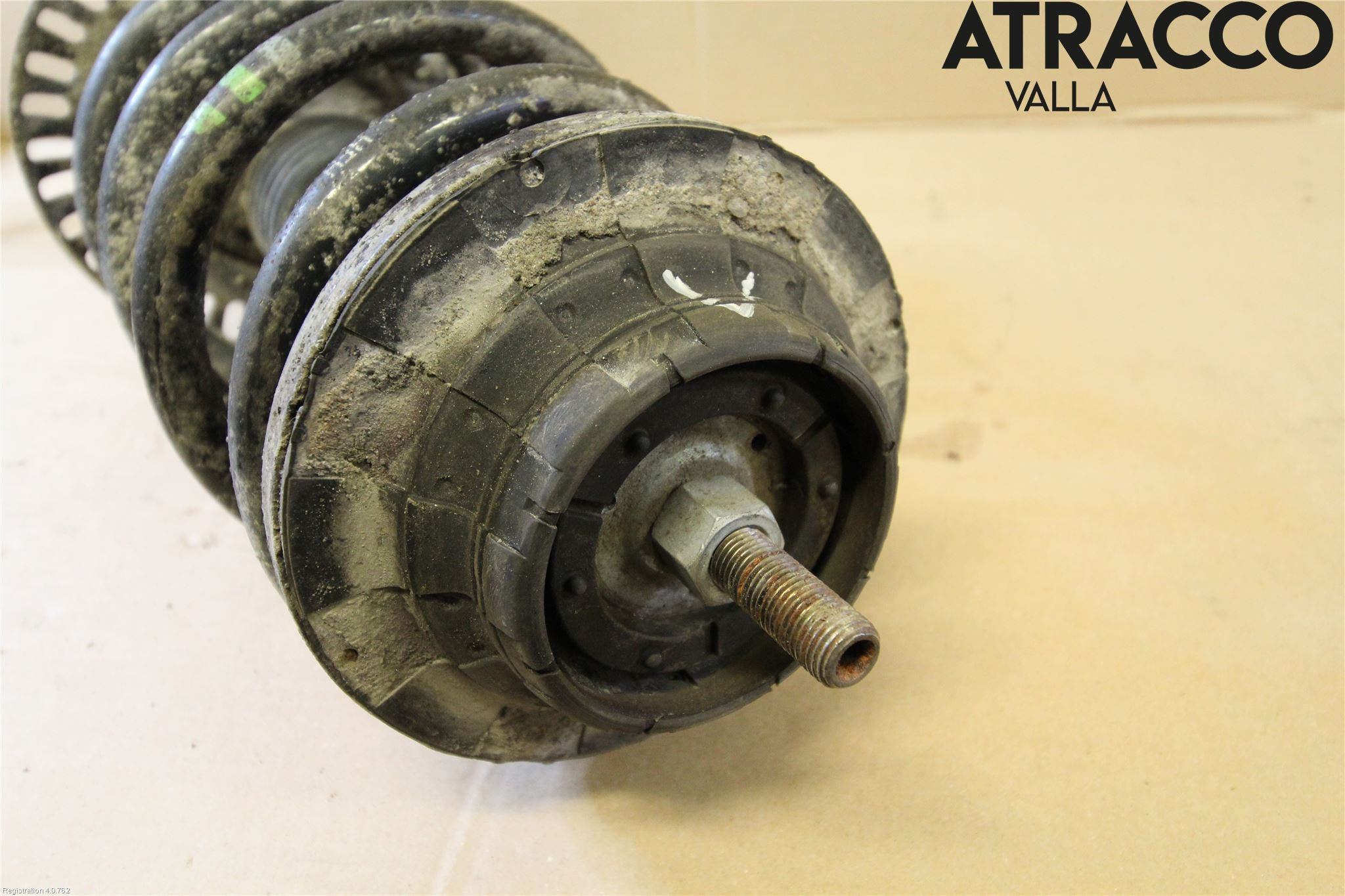 Volkswagen VW TRANSP/CARAVELLE (T5) 04-15 Fjäderben Fram Vänster