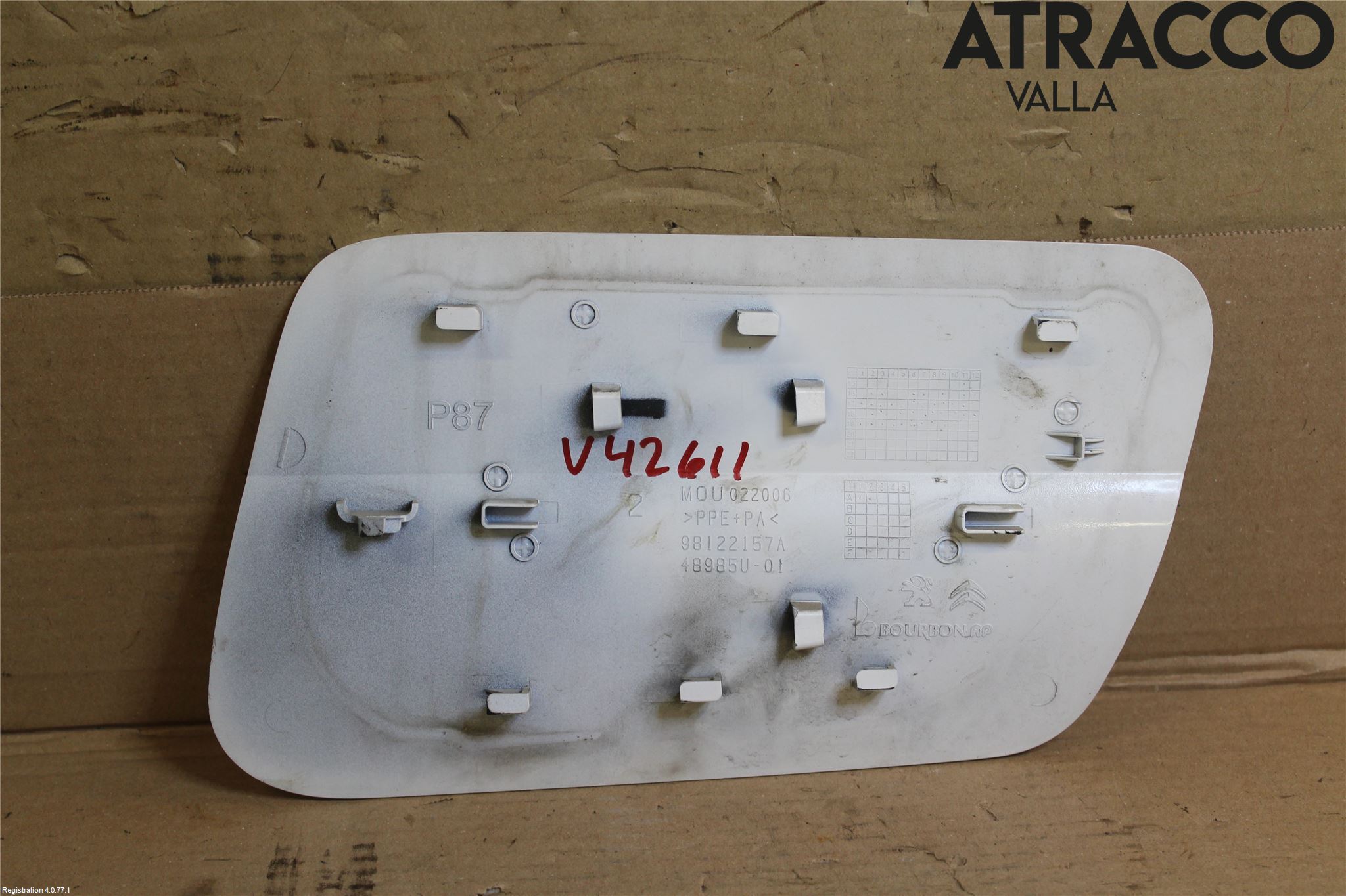 Peugeot 3008 17-24 Tanklucka