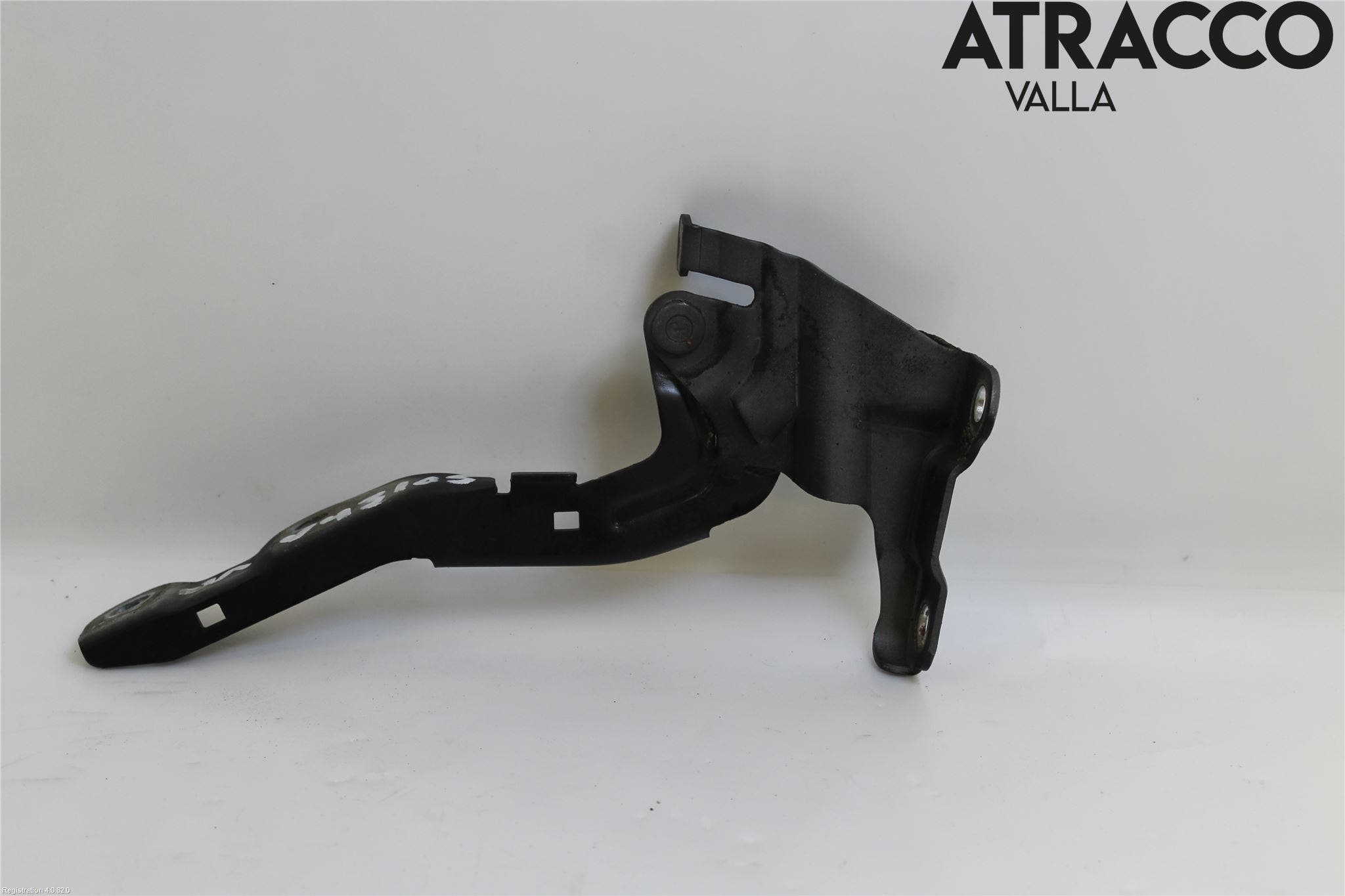 Kia CEED 06-12 Huvgångjärn