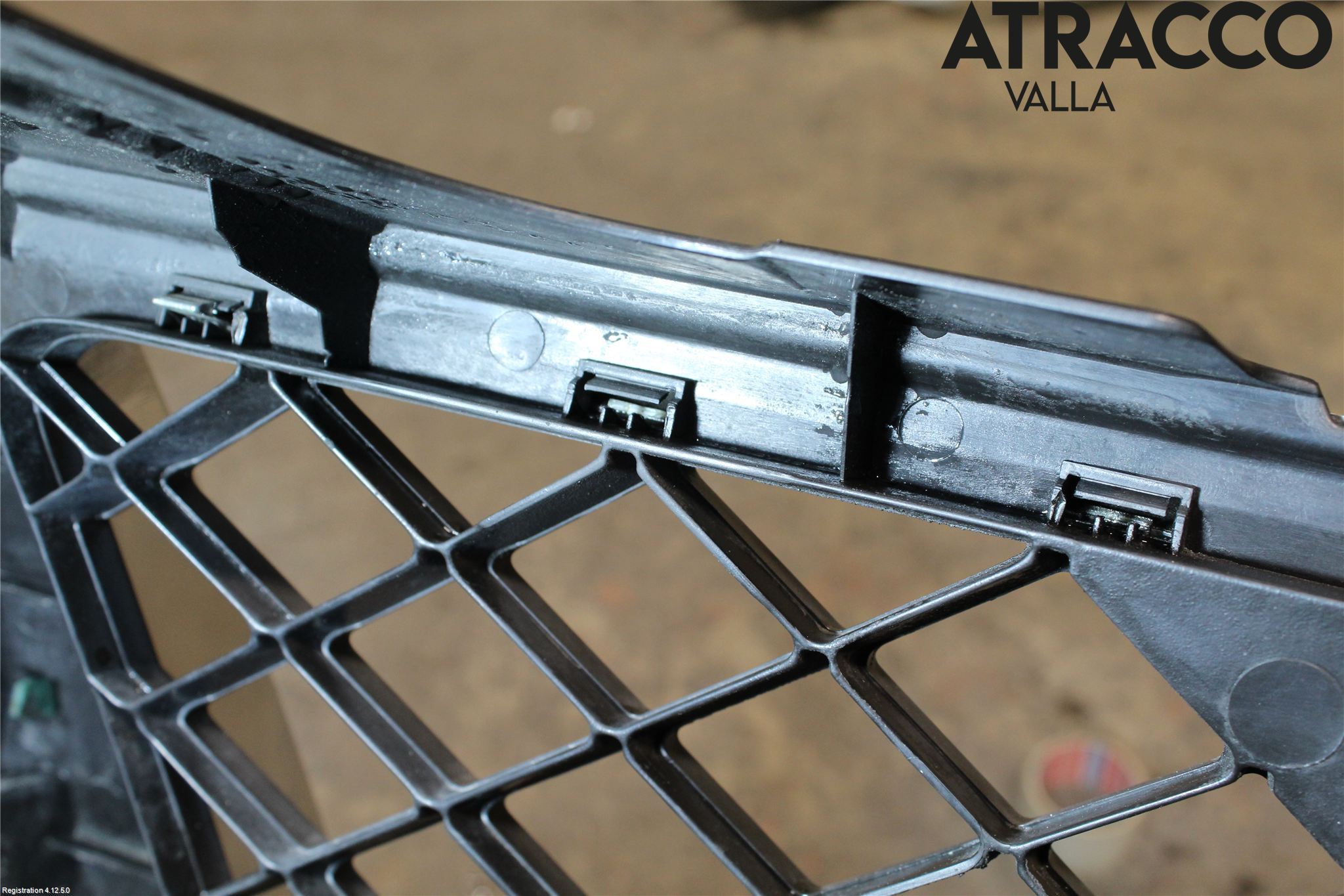 Nissan NAVARA 05-16 Grill Komp