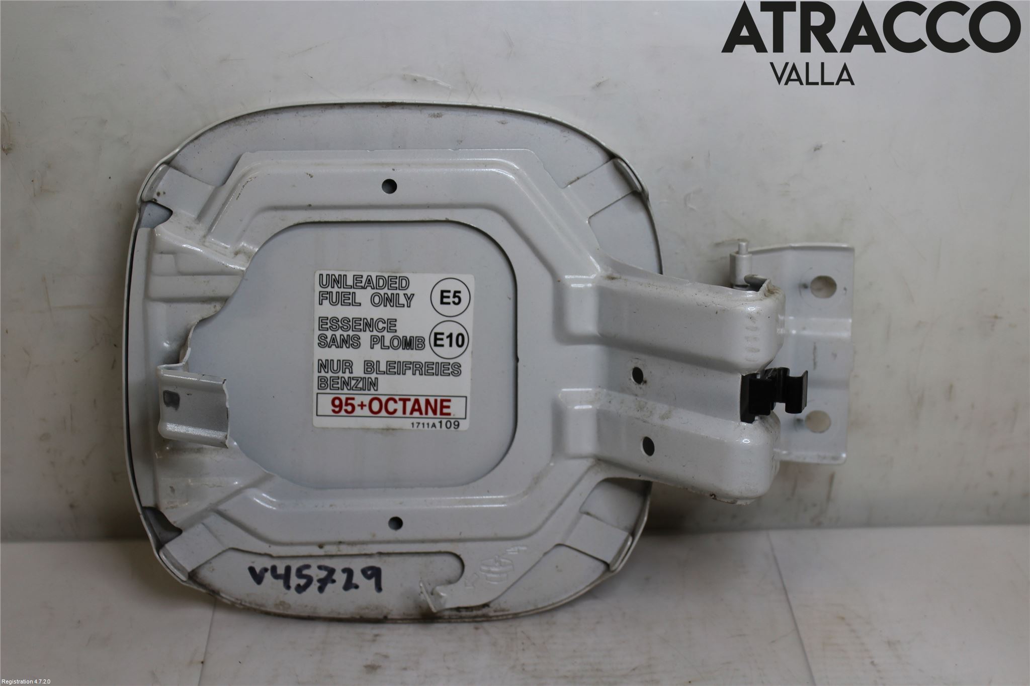 Mitsubishi OUTLANDER 13-21 Tanklucka