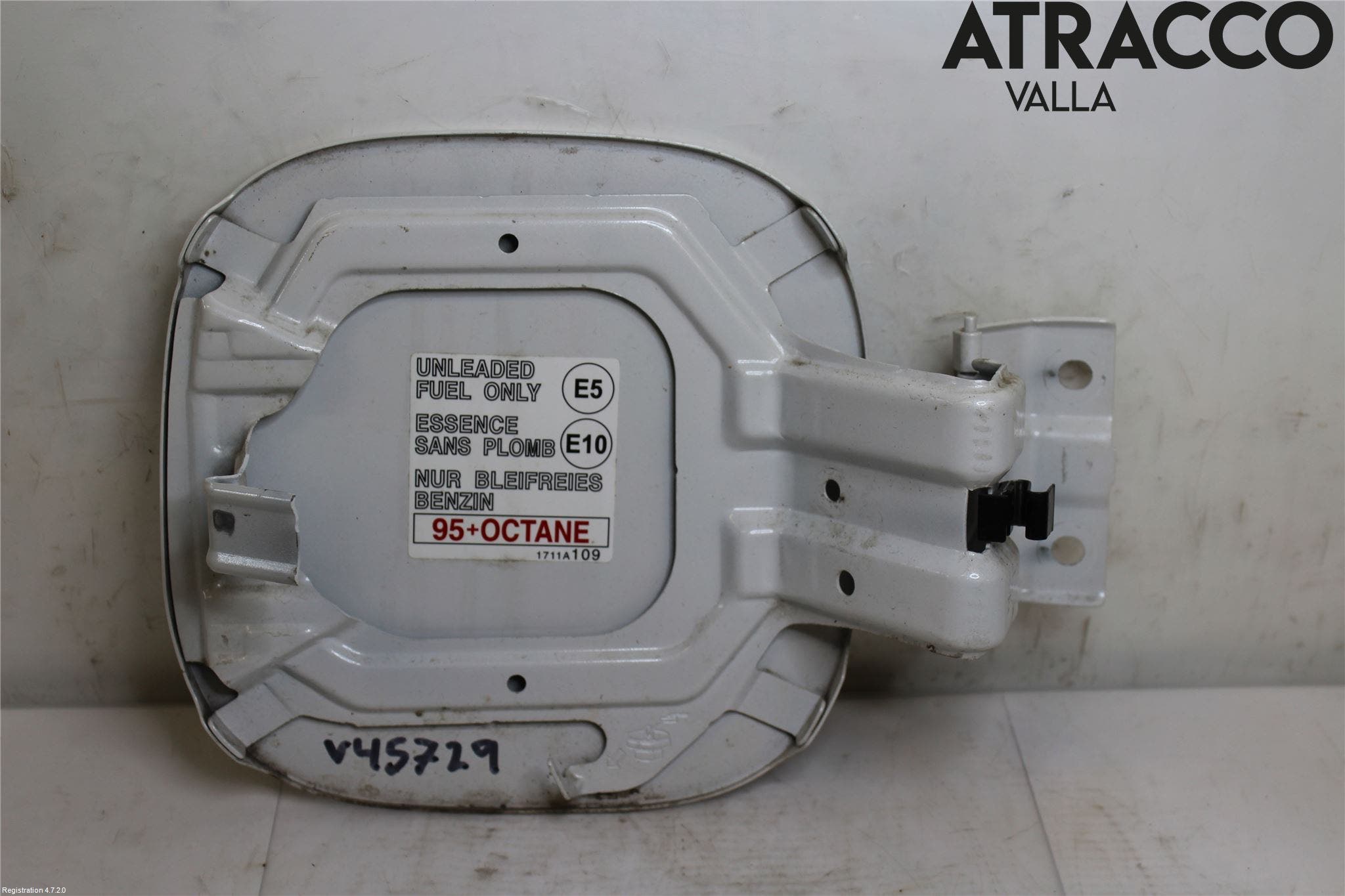 Mitsubishi OUTLANDER 13-21 Tanklucka