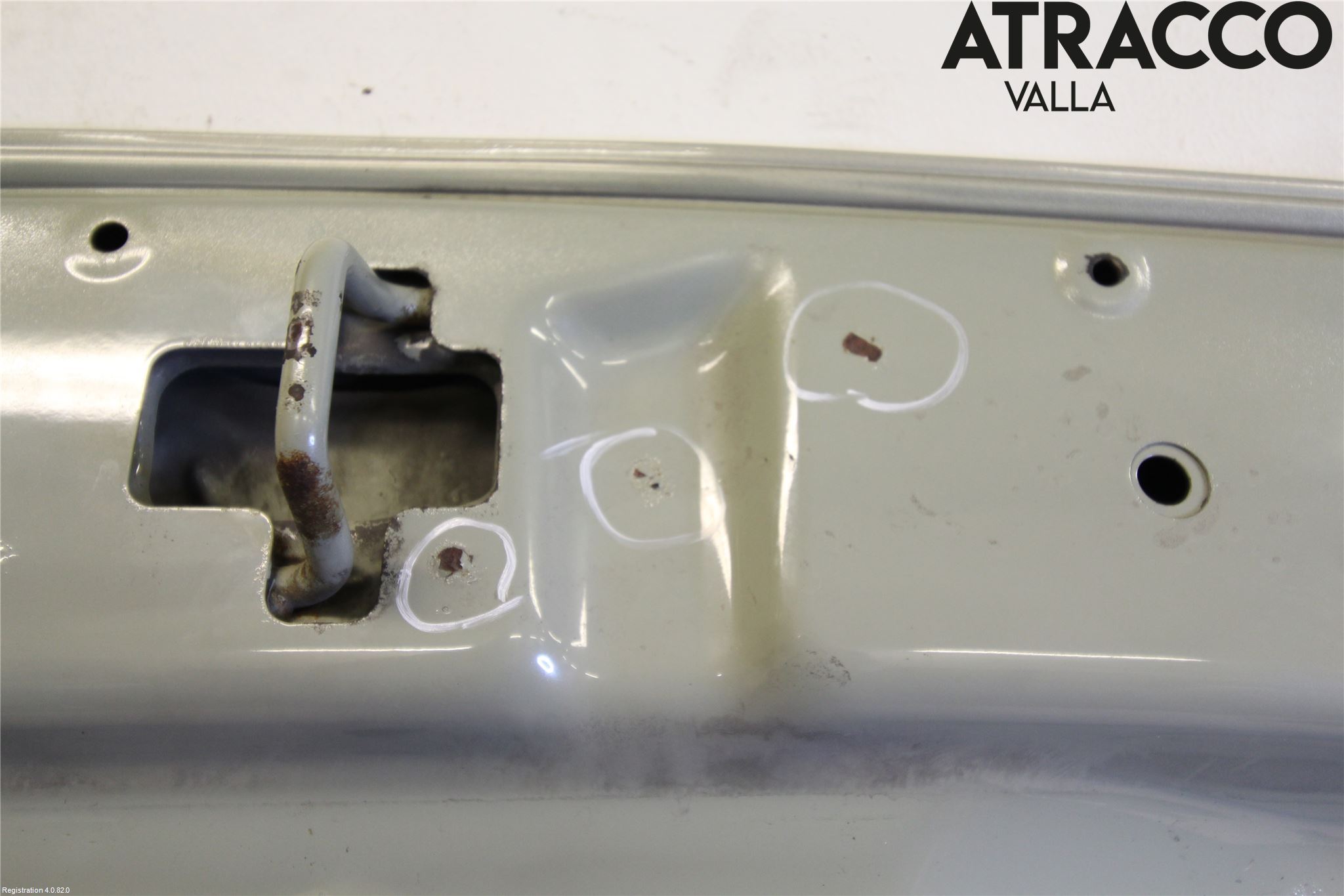 Toyota AVENSIS 03-06 Huv Fram