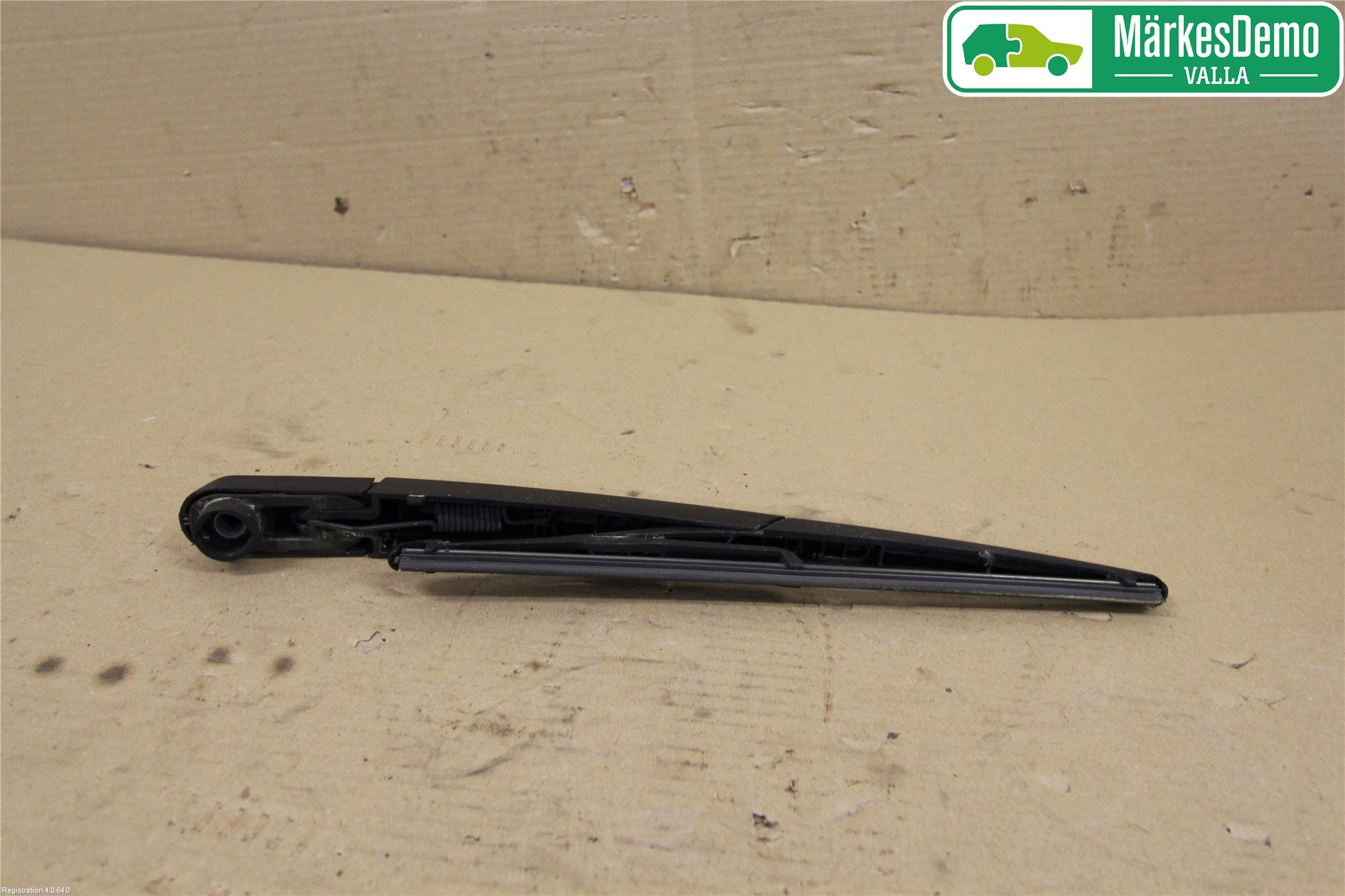 Dacia SANDERO/STEPWAY 13-20 Torkararm-Bakruta