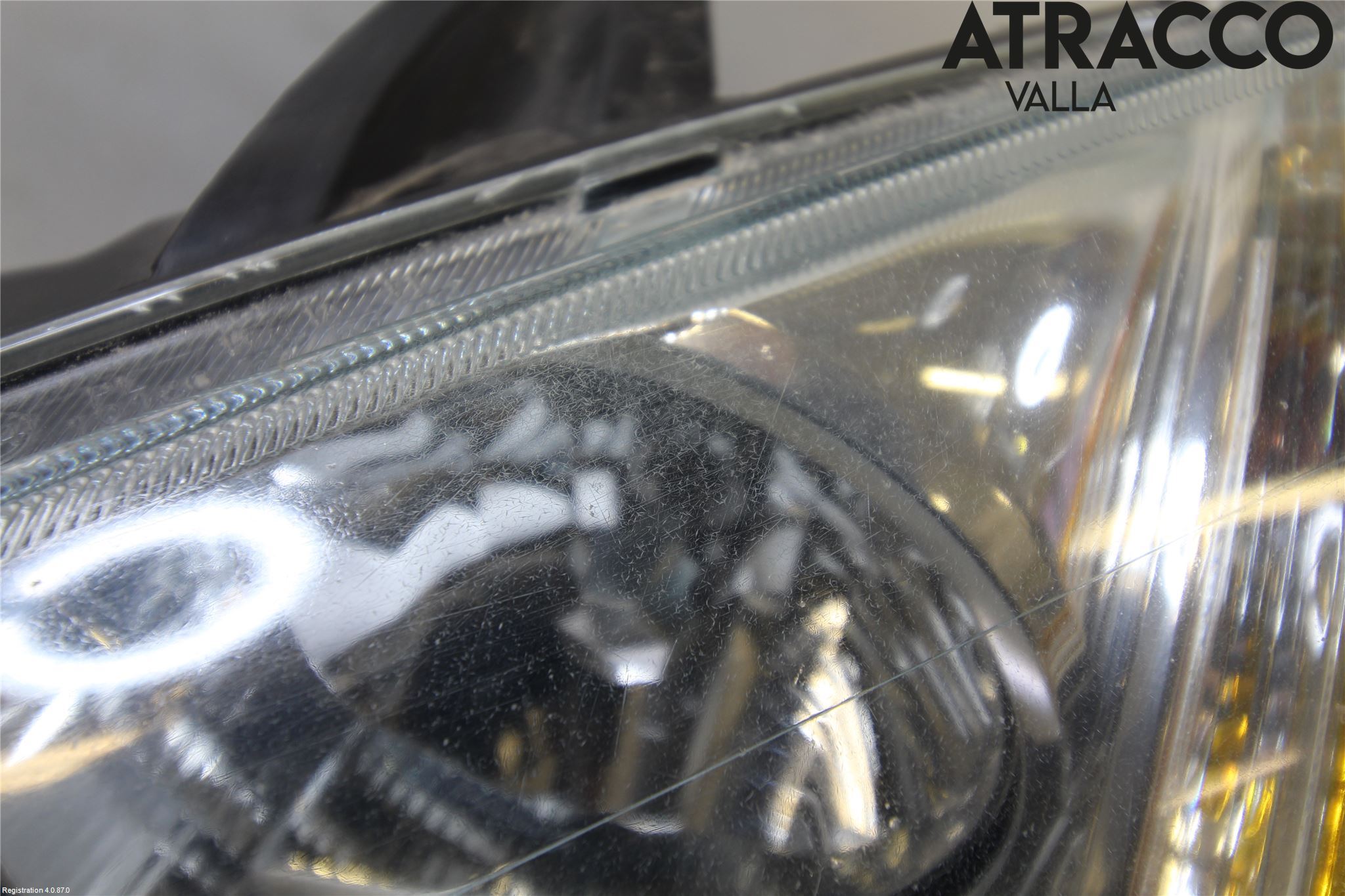 Ford FOCUS     04-07 Strålkastare Vänster