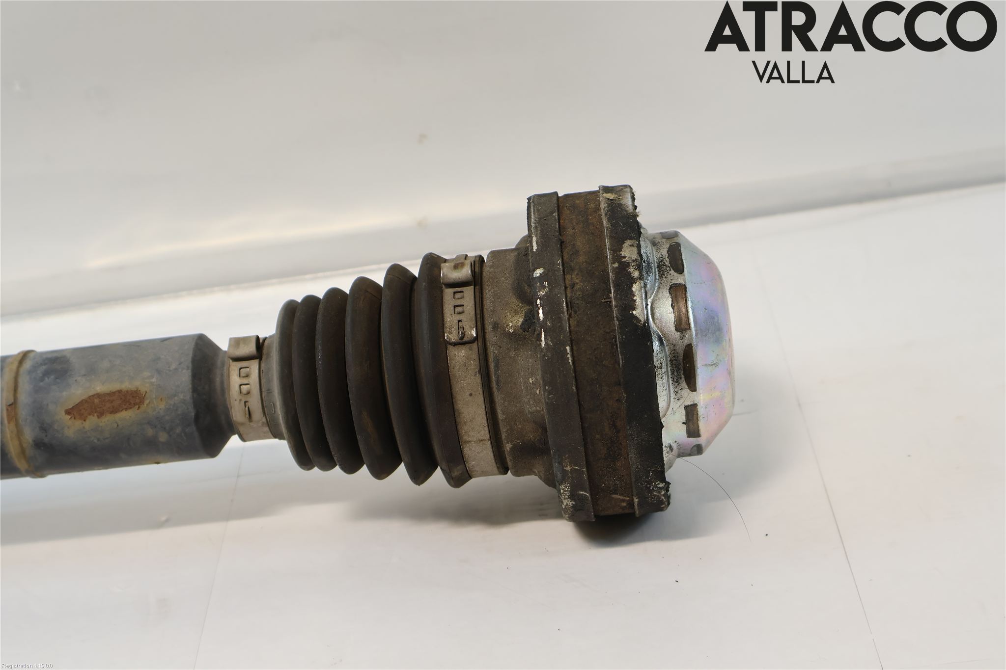 Volkswagen VW POLO 10-17 Drivaxel Fram Höger