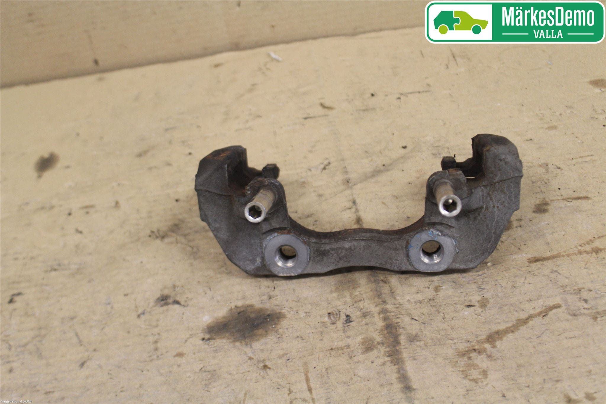 Volvo V40 12-19 Bromsokshållare