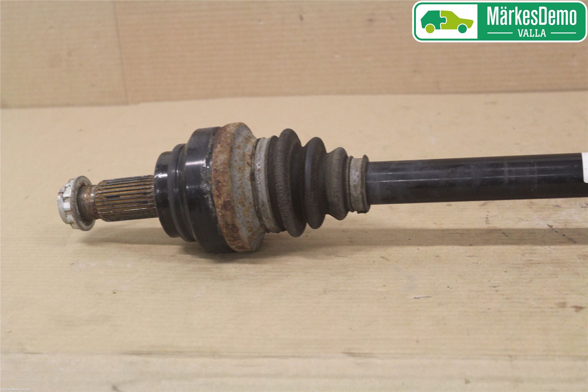 BMW 5 GT F07 09-17 Drivaxel Bak Vänster